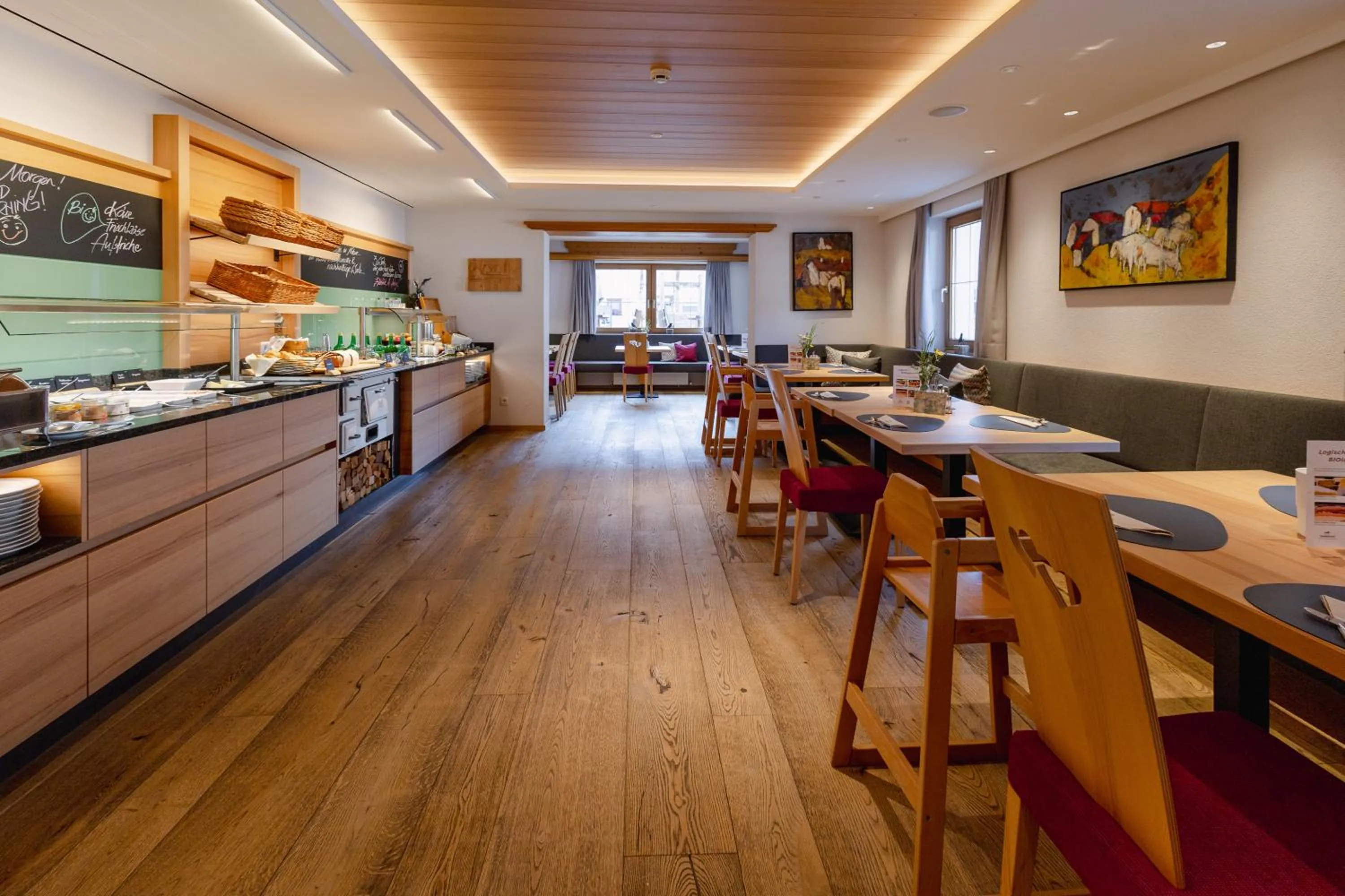 Restaurant/places to eat in Familien und Naturhotel Darrehof