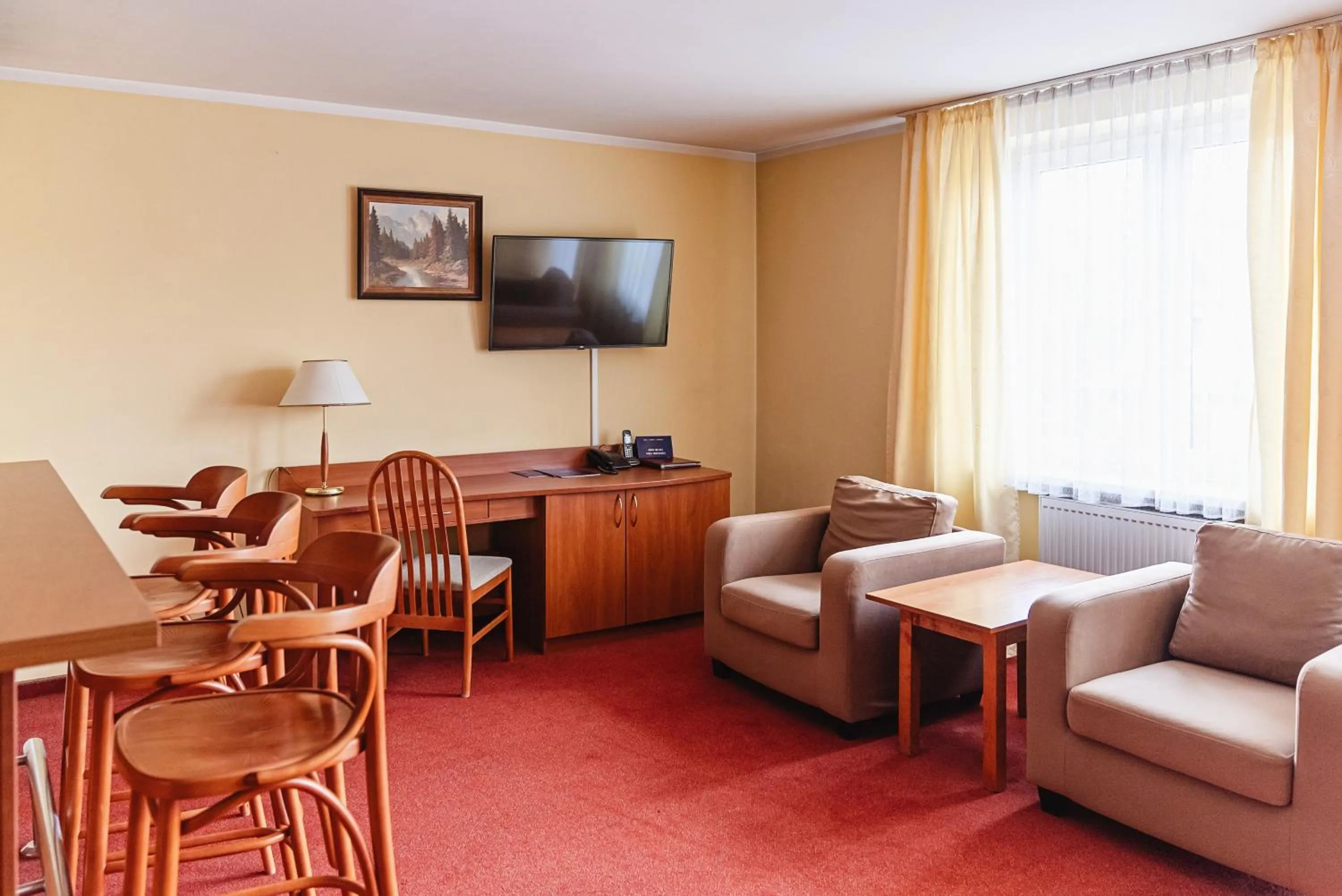 TV and multimedia in Kompleks Antałówka Termy & Med