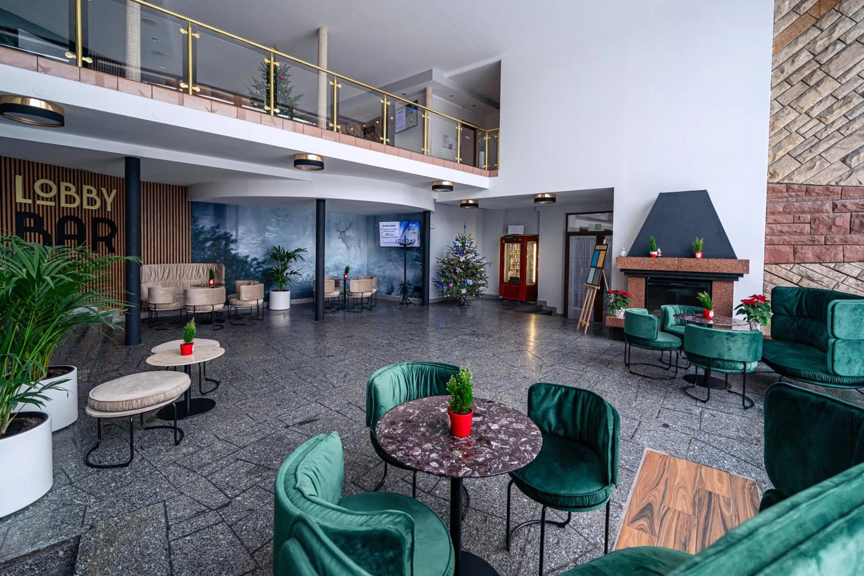 Lobby or reception in Kompleks Antałówka Termy & Med