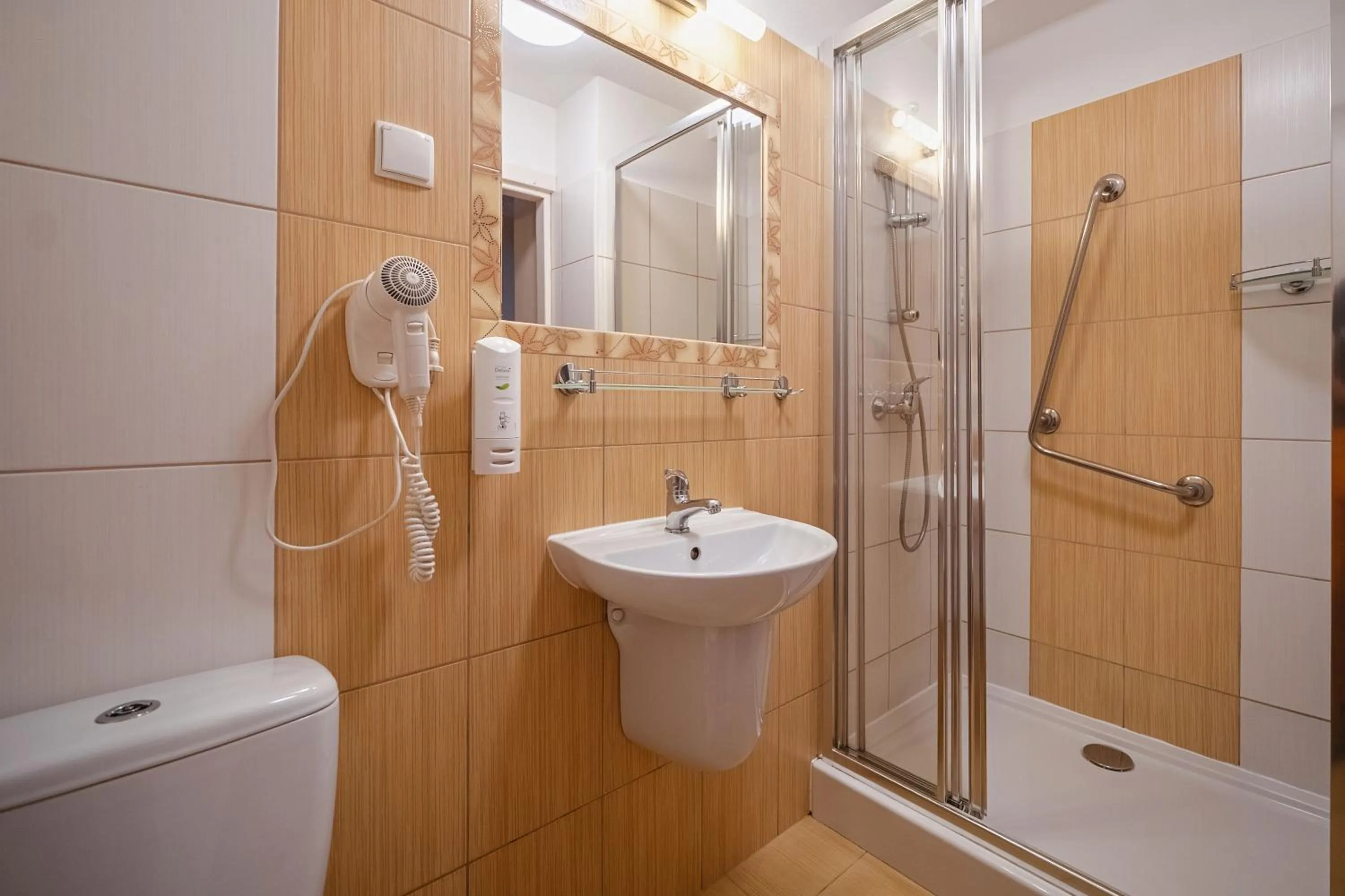 Shower in Kompleks Antałówka Termy & Med