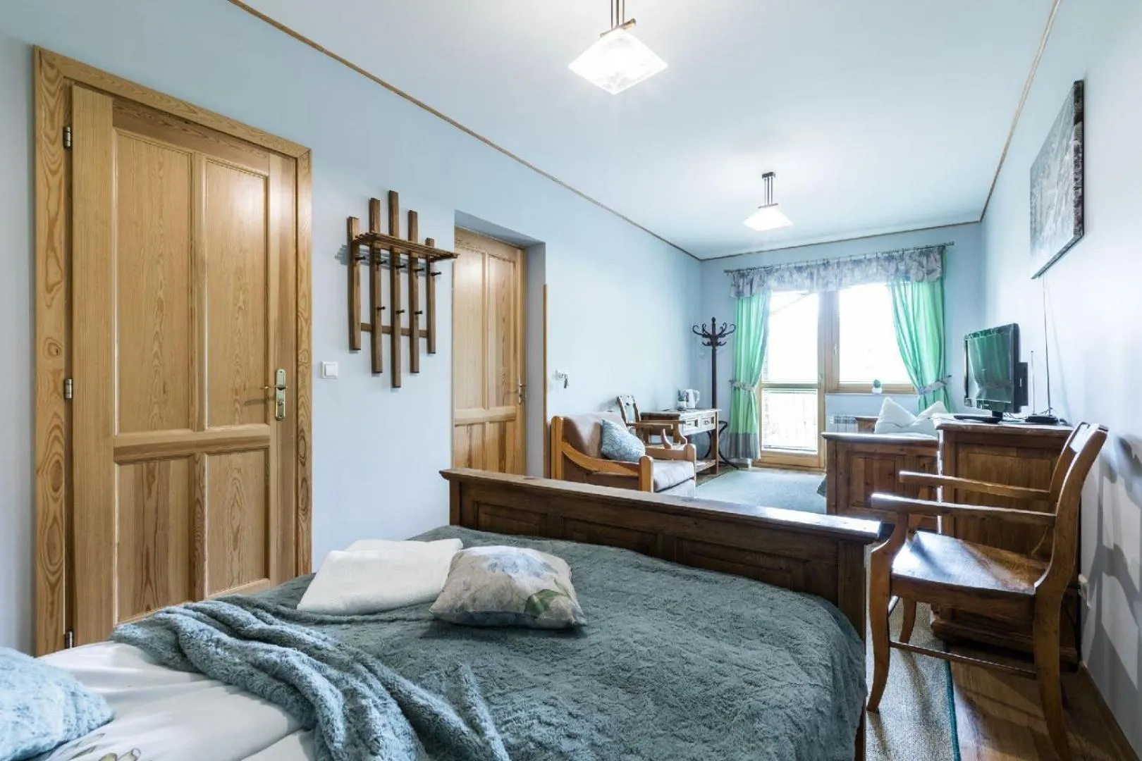 Photo of the whole room, Bed in Willa Cetynka