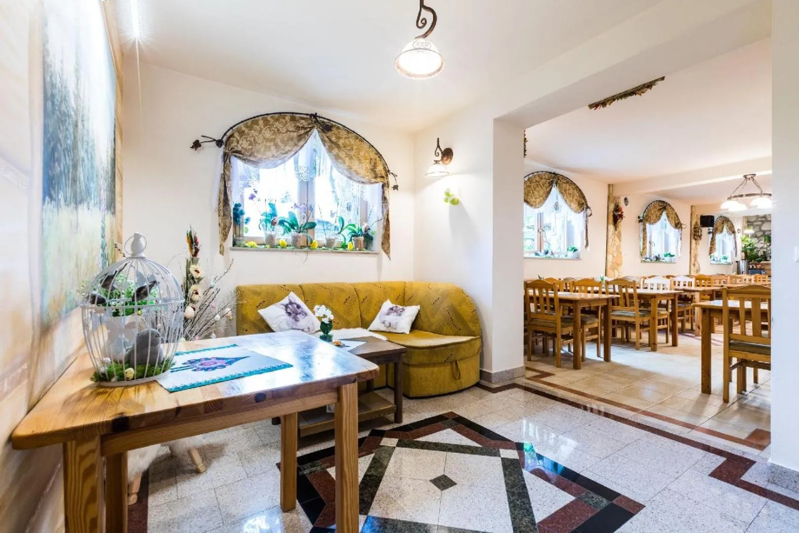 Seating area in Willa Cetynka