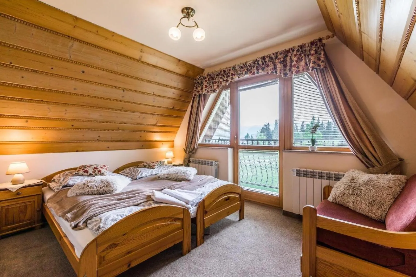 Bed in Willa Cetynka