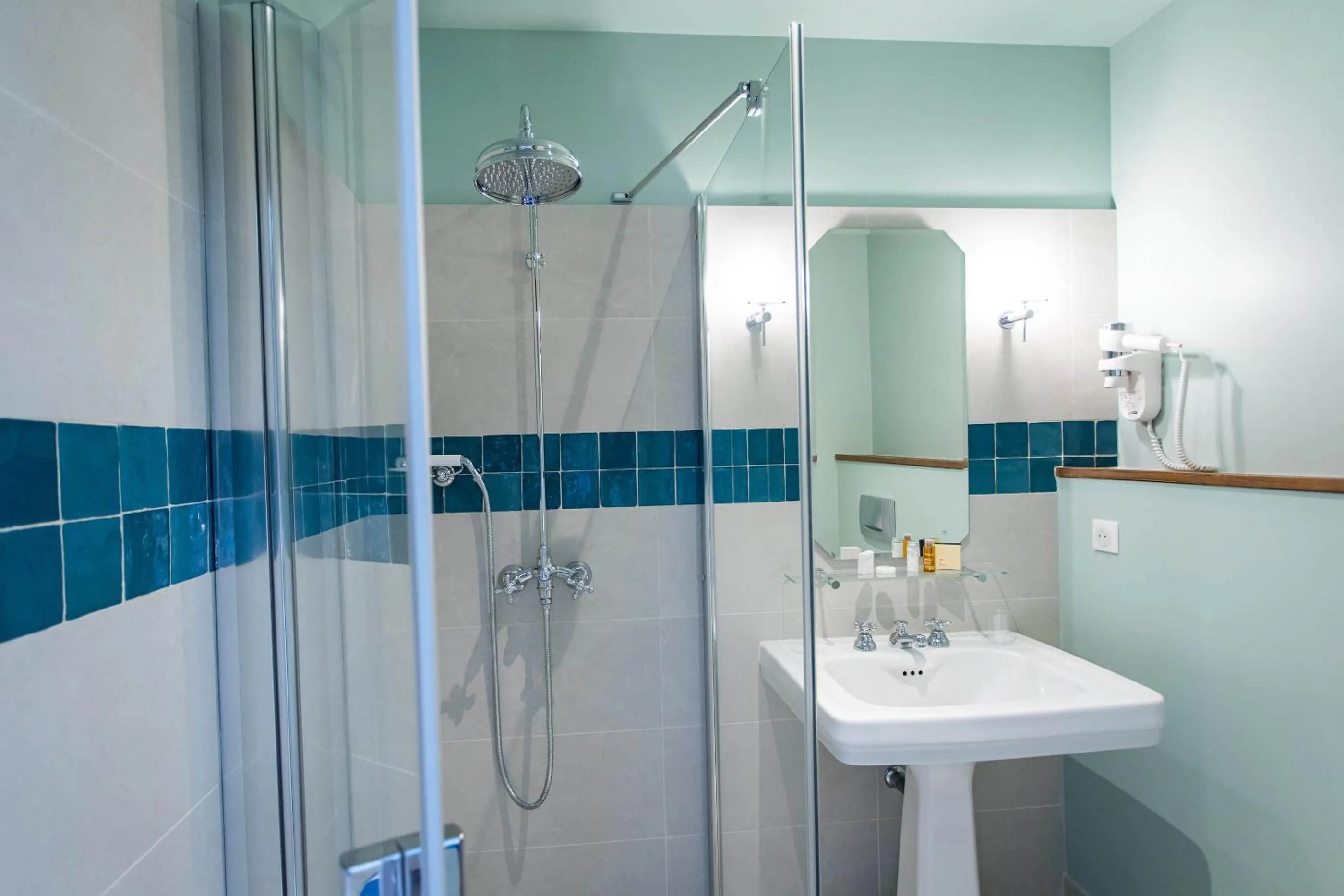 Bathroom in Domaine Du Roncemay - Hôtel, Restaurants, Spa & Golf