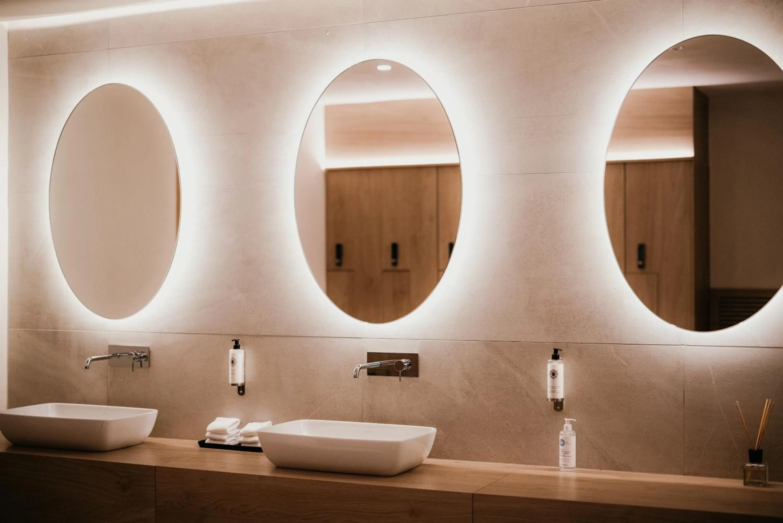 Spa and wellness centre/facilities in Domaine Du Roncemay - Hôtel, Restaurants, Spa & Golf