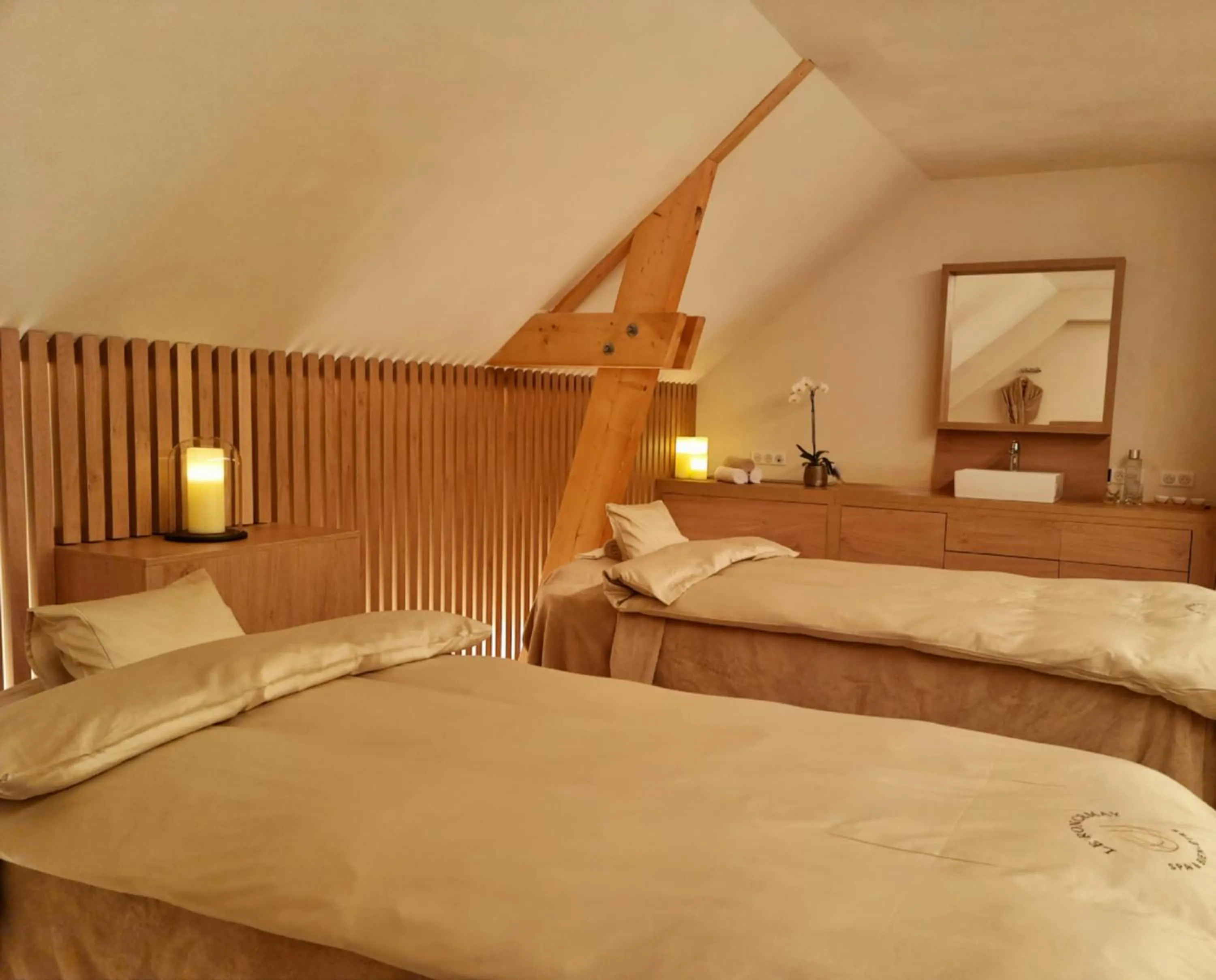 Spa and wellness centre/facilities, Bed in Domaine Du Roncemay - Hôtel, Restaurants, Spa & Golf