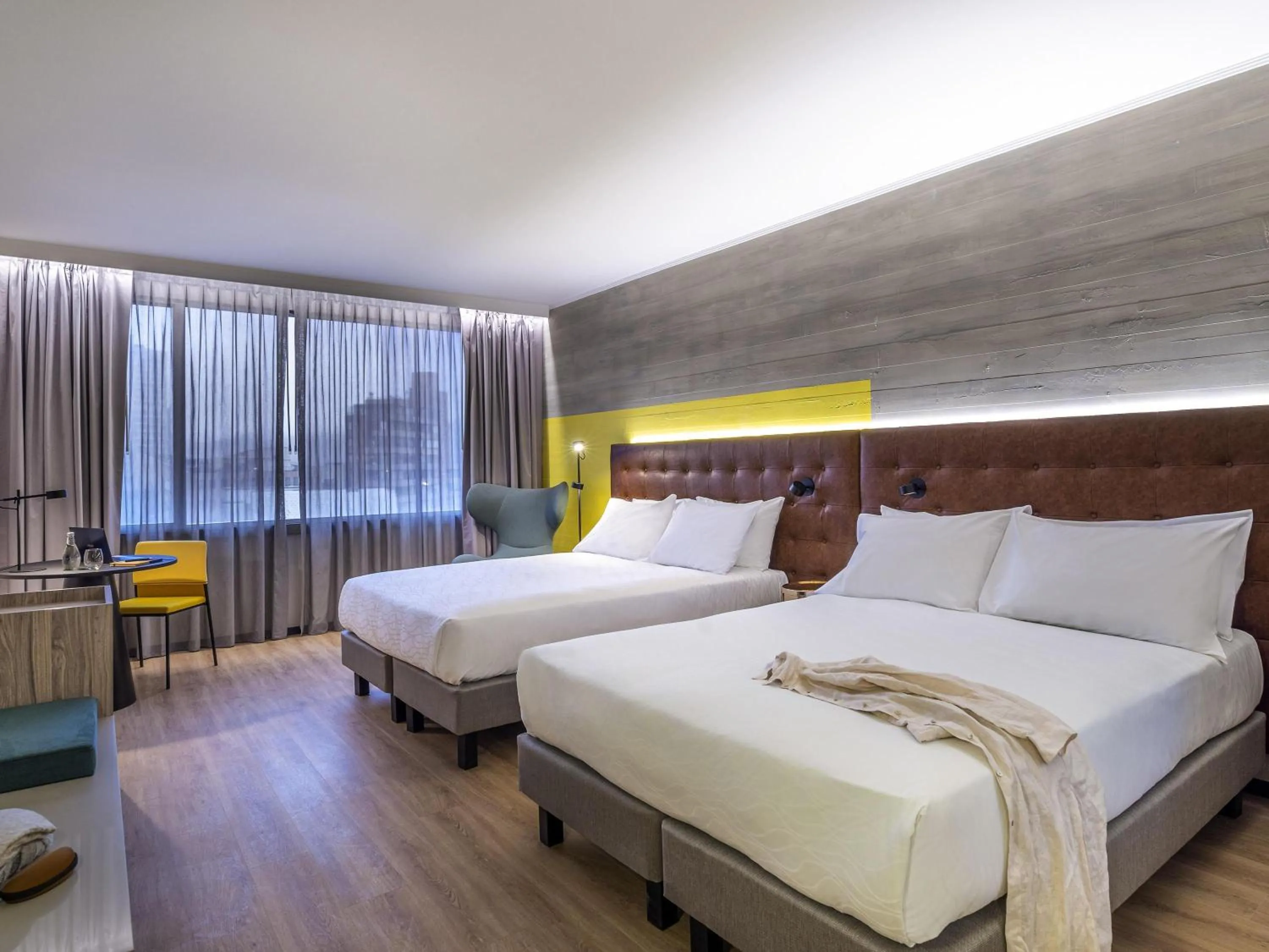 Bedroom, Bed in Pullman Santiago El Bosque