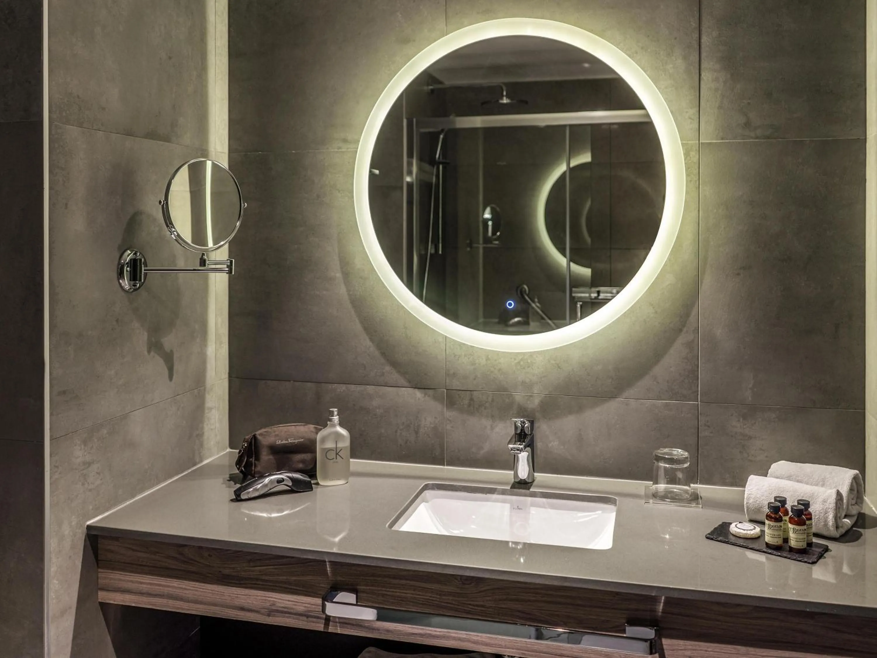 Bedroom in Pullman Santiago El Bosque