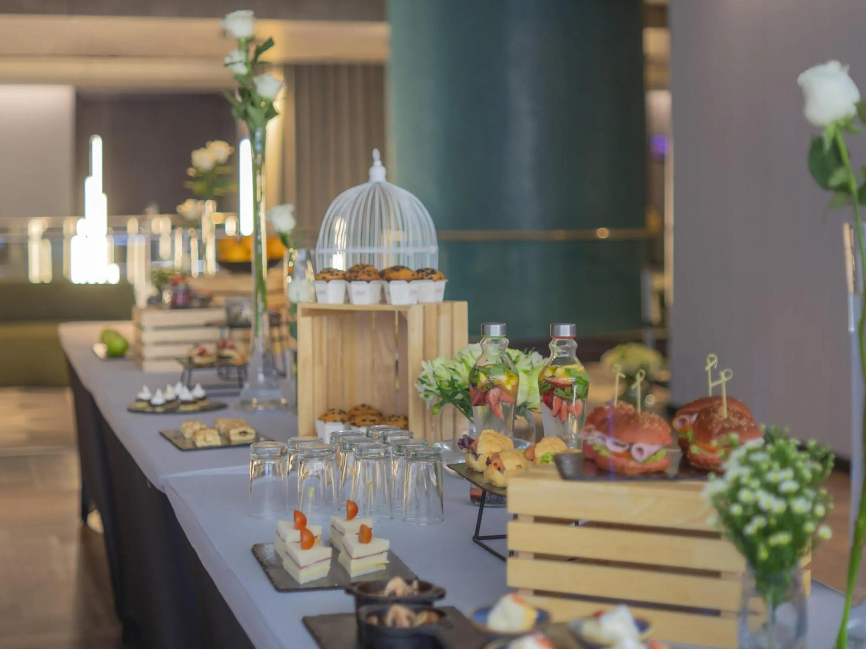 Meeting/conference room in Pullman Santiago El Bosque