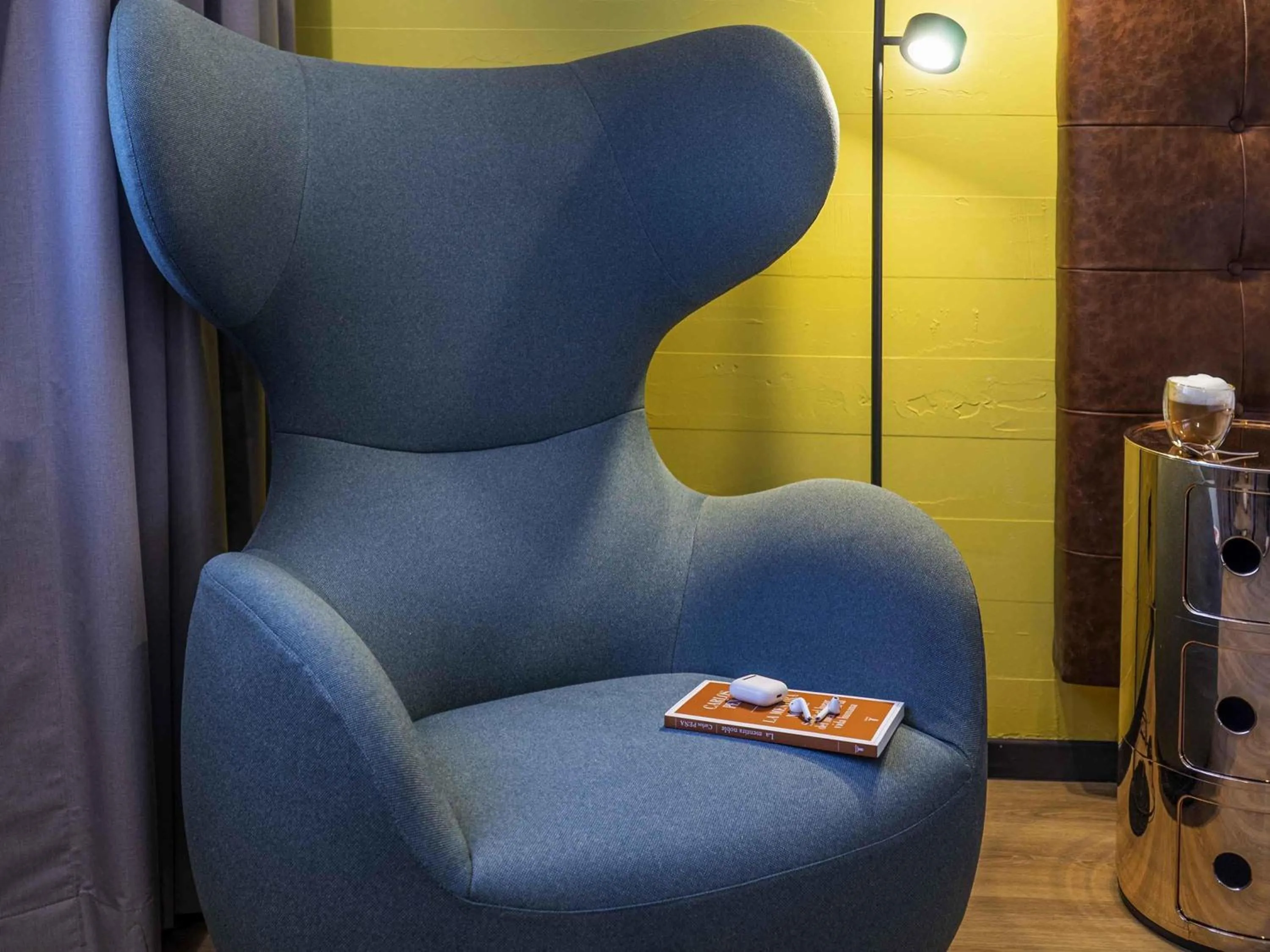 Bedroom in Pullman Santiago El Bosque