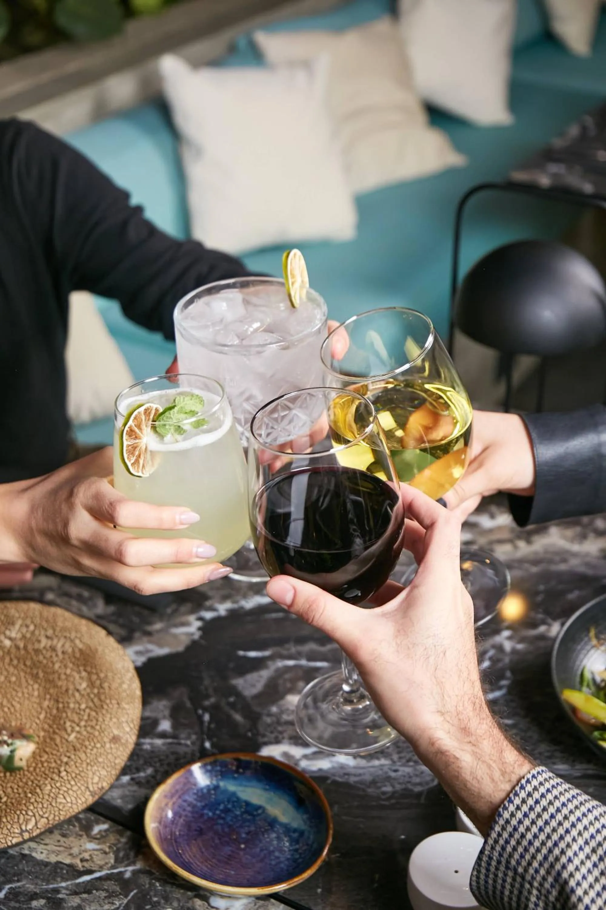 Restaurant/places to eat in Pullman Santiago El Bosque