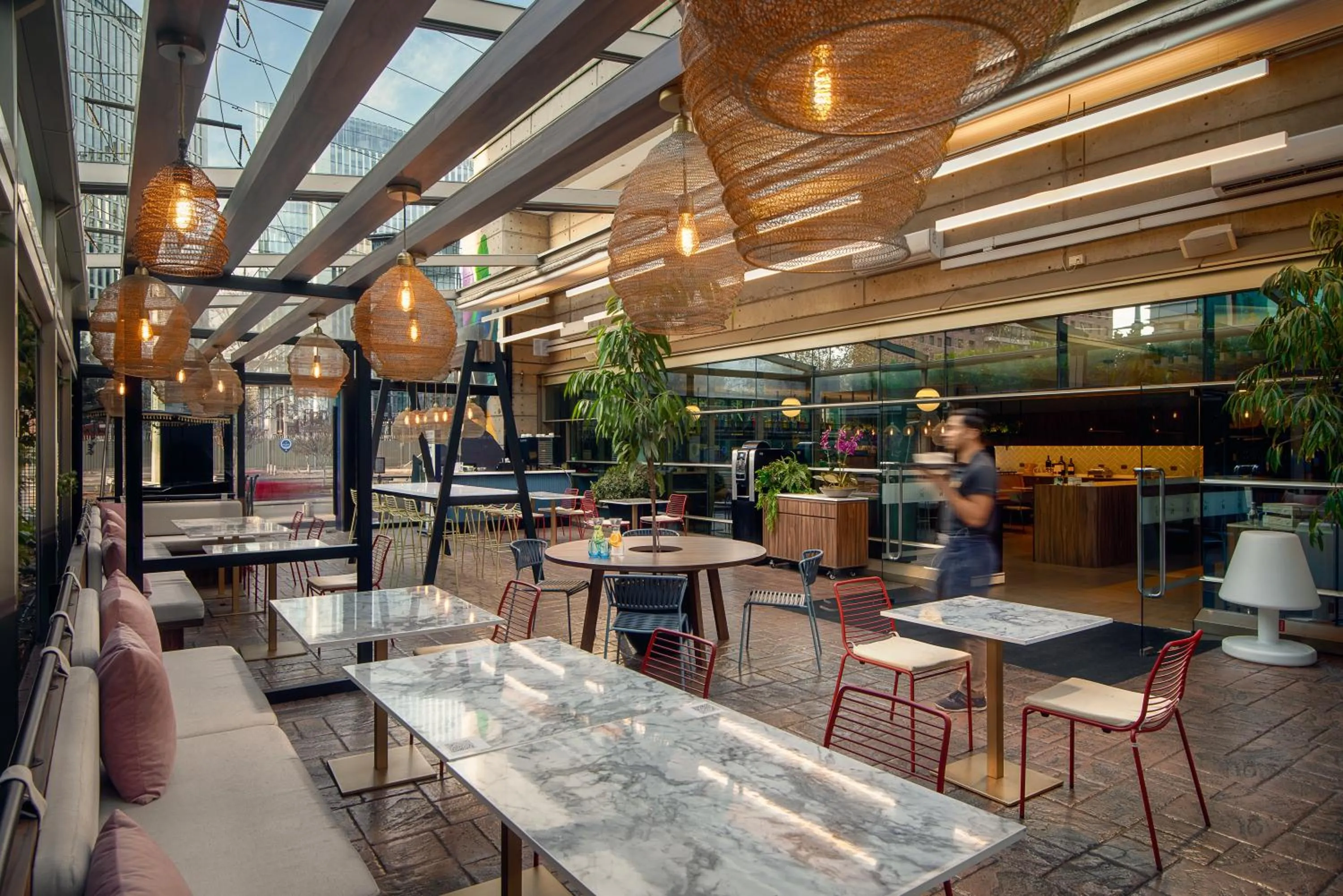 Restaurant/places to eat in Novotel Santiago Las Condes