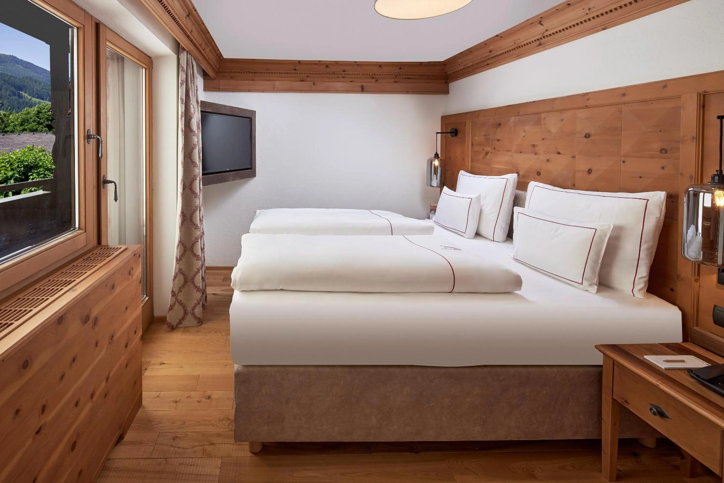 Bed in Der Böglerhof - pure nature spa resort