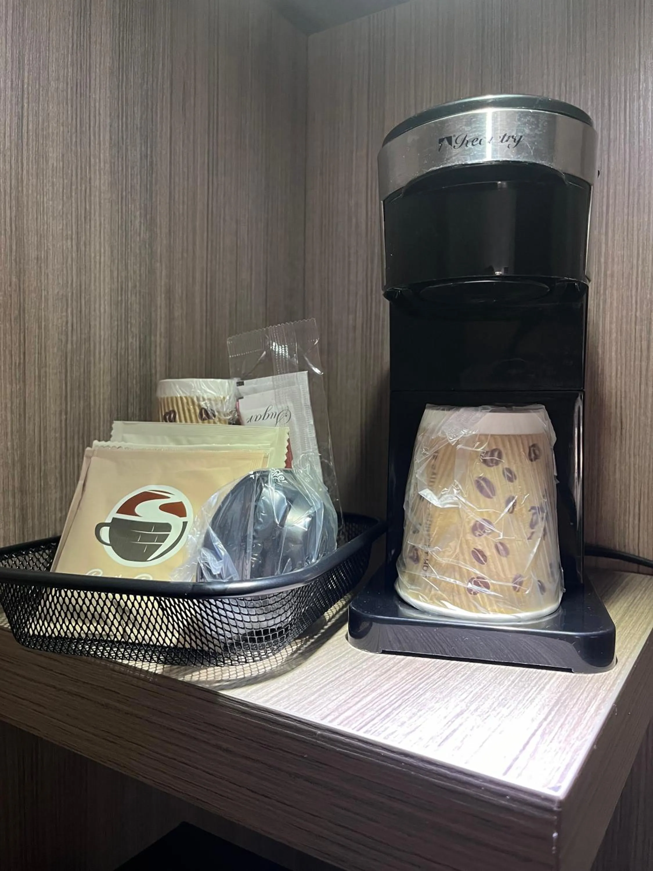 Coffee/tea facilities in Quality Suites North IH 35