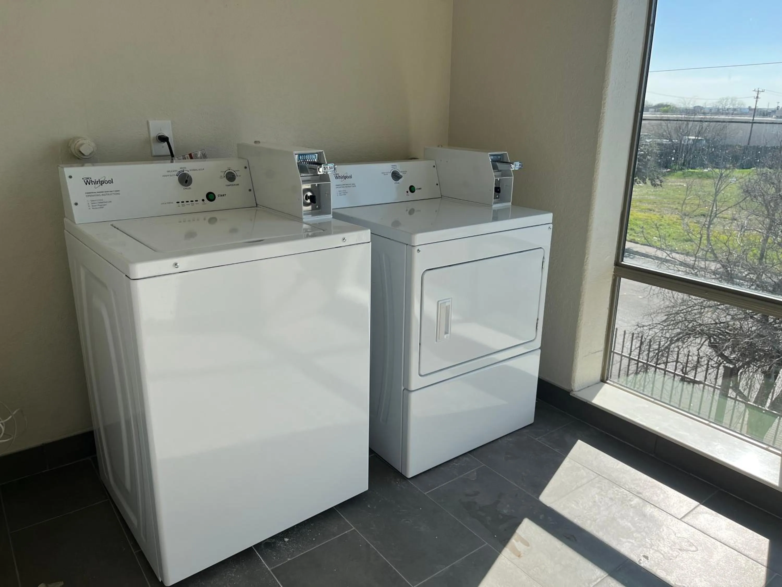 laundry, Kitchen/Kitchenette in Quality Suites North IH 35