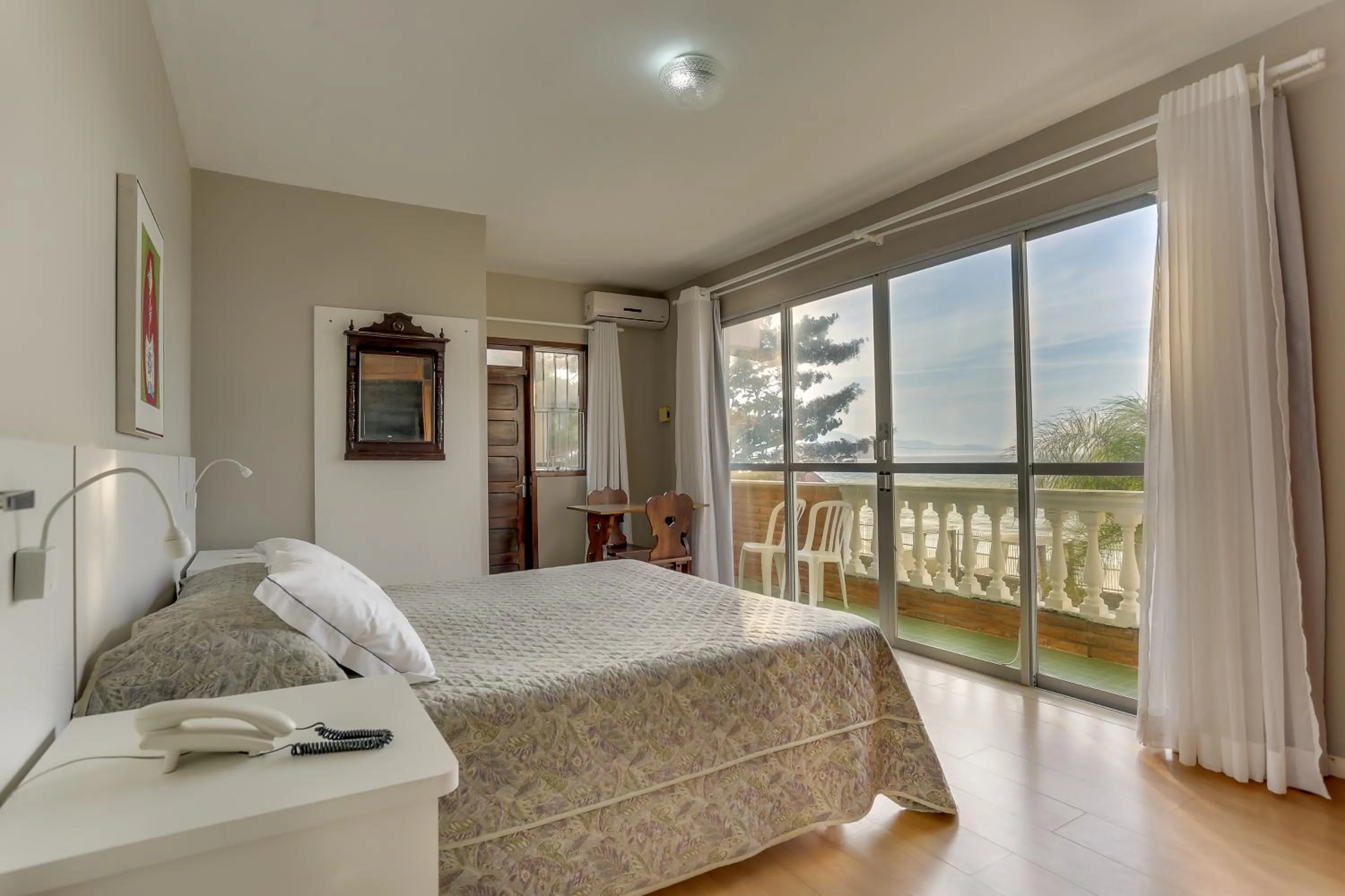 Bed in Canasvieiras Hotel