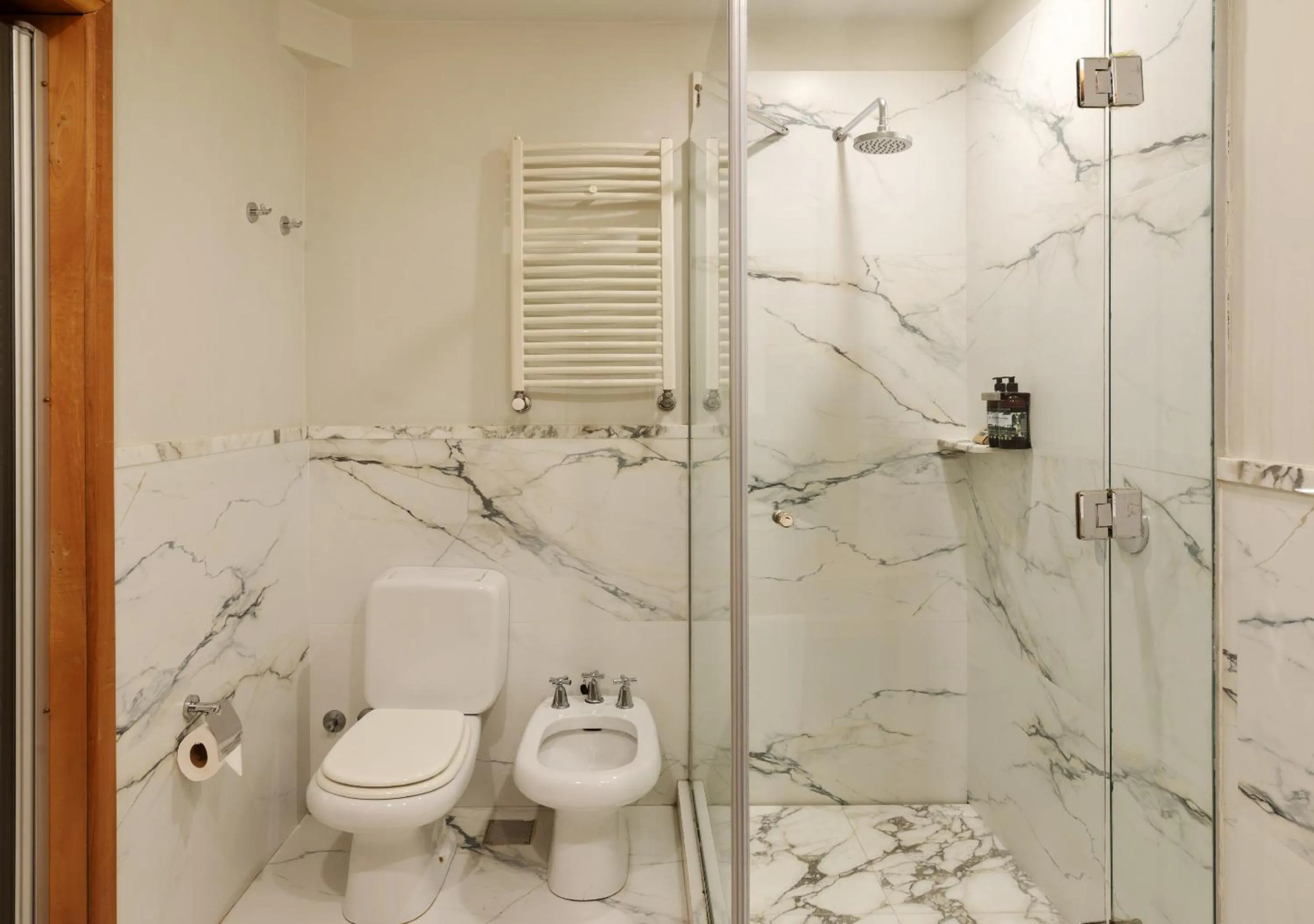 Bathroom in La Escondida Casa De Huespedes & Spa