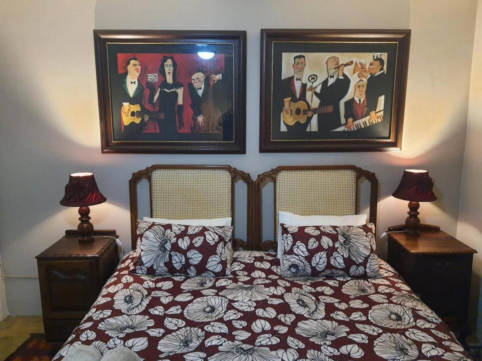 Bed in Gemsbok Cottage