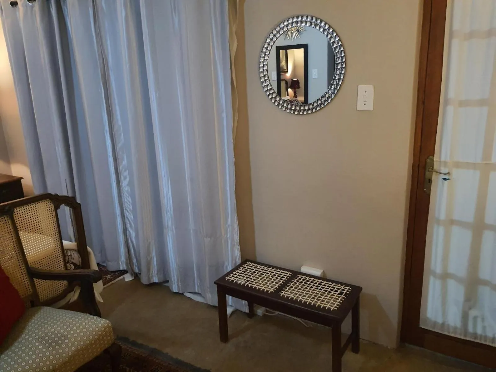 Seating area in Gemsbok Cottage