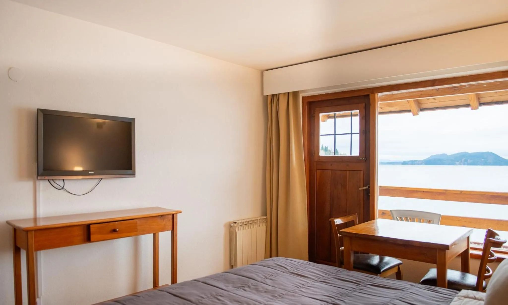 Bed in Apart Del Lago