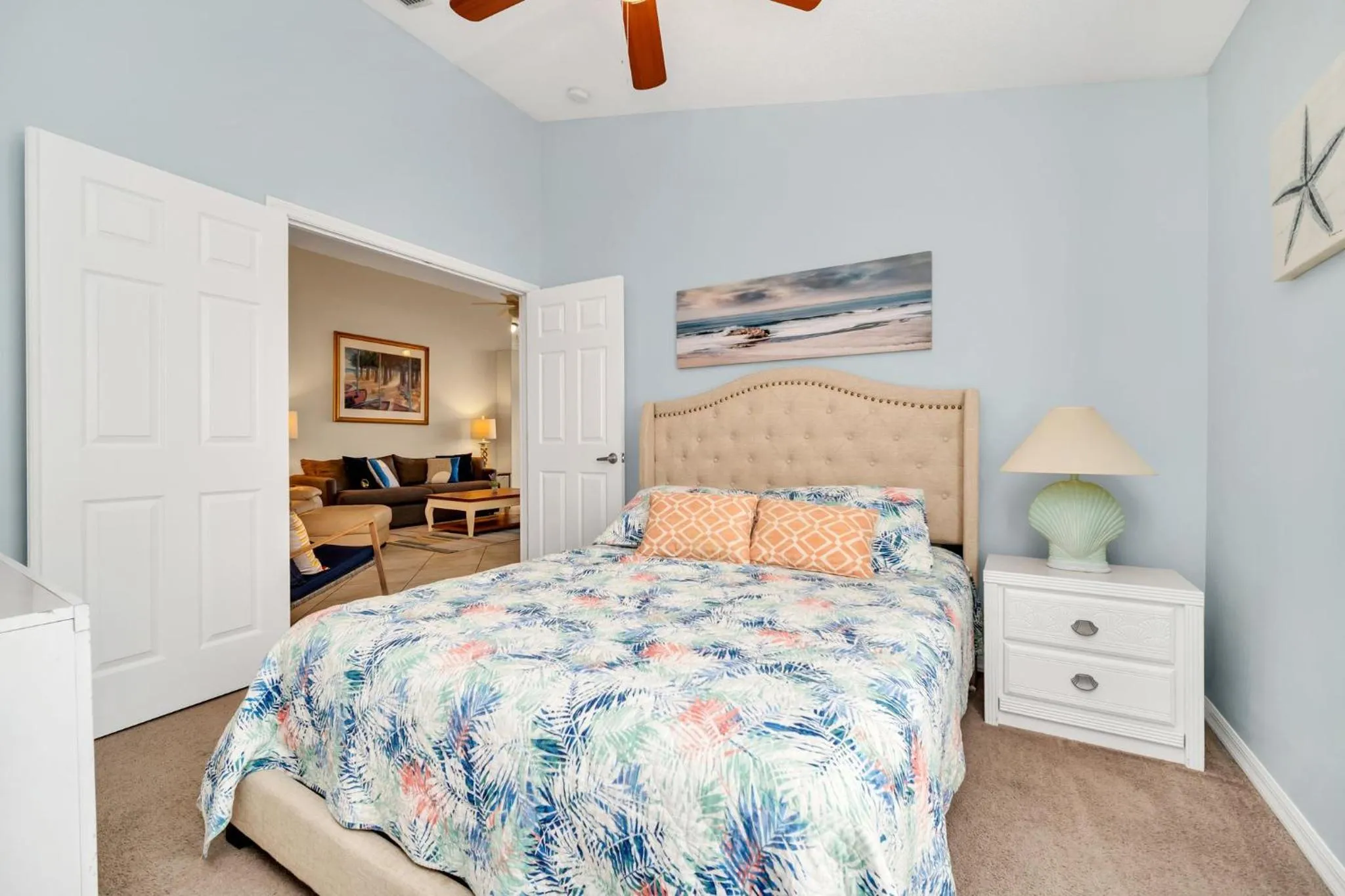 Bed in Indian Creek 3.5 miles from Disney