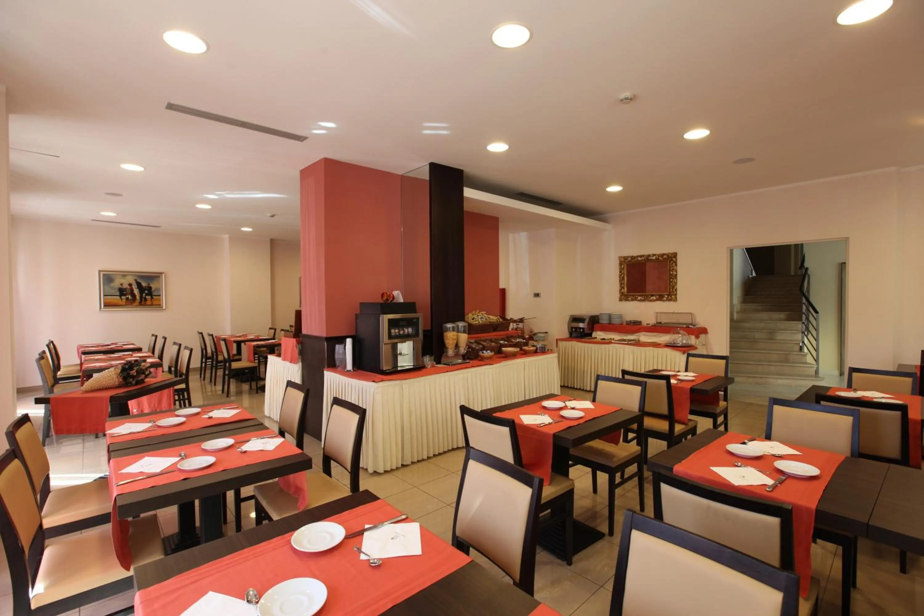 Restaurant/places to eat in Hotel Cavour