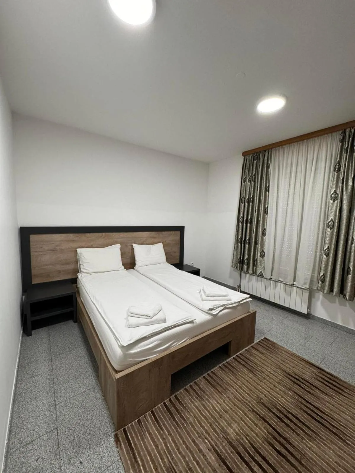 Bed in Motel Centar