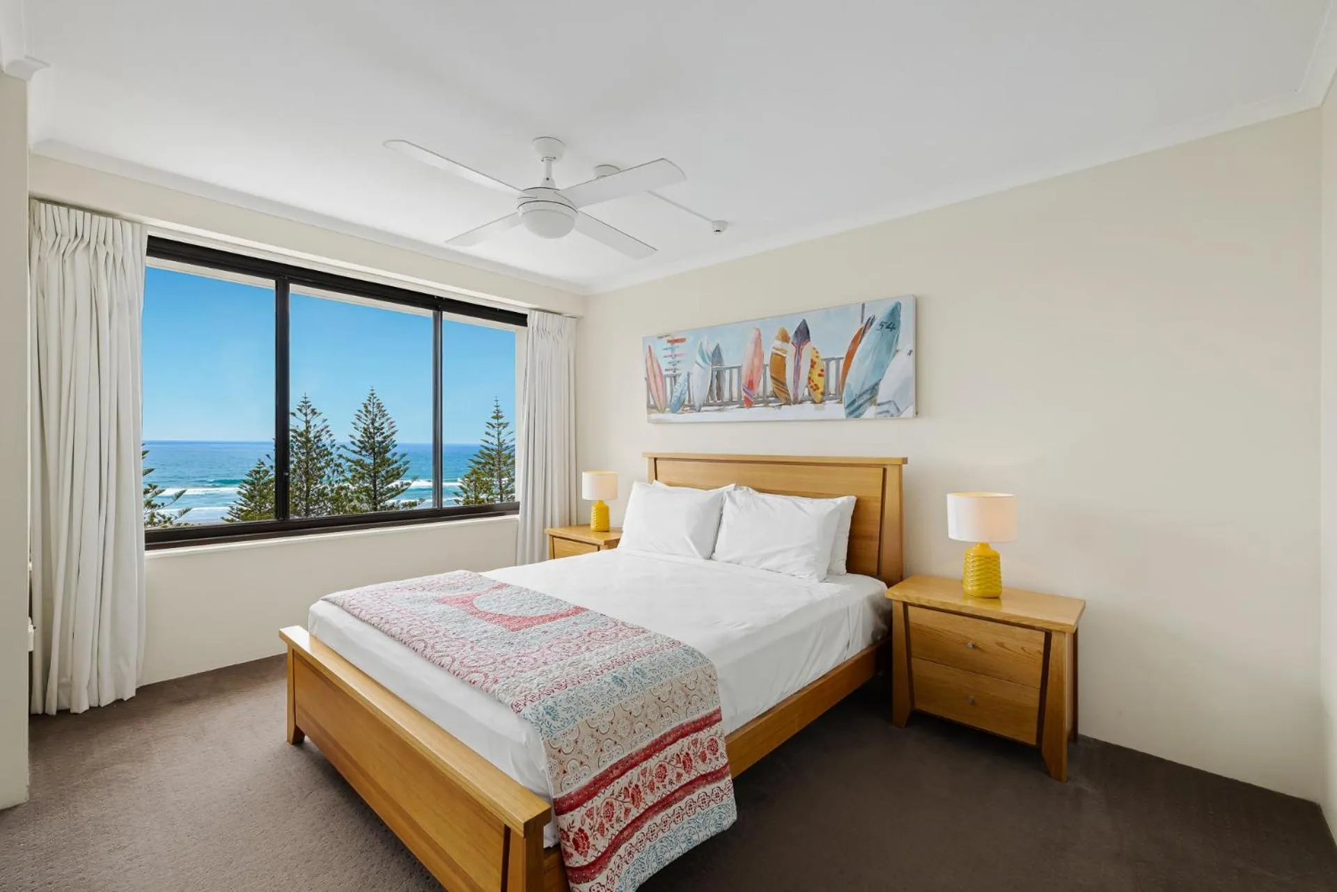 Bed in South Pacific Plaza - Official