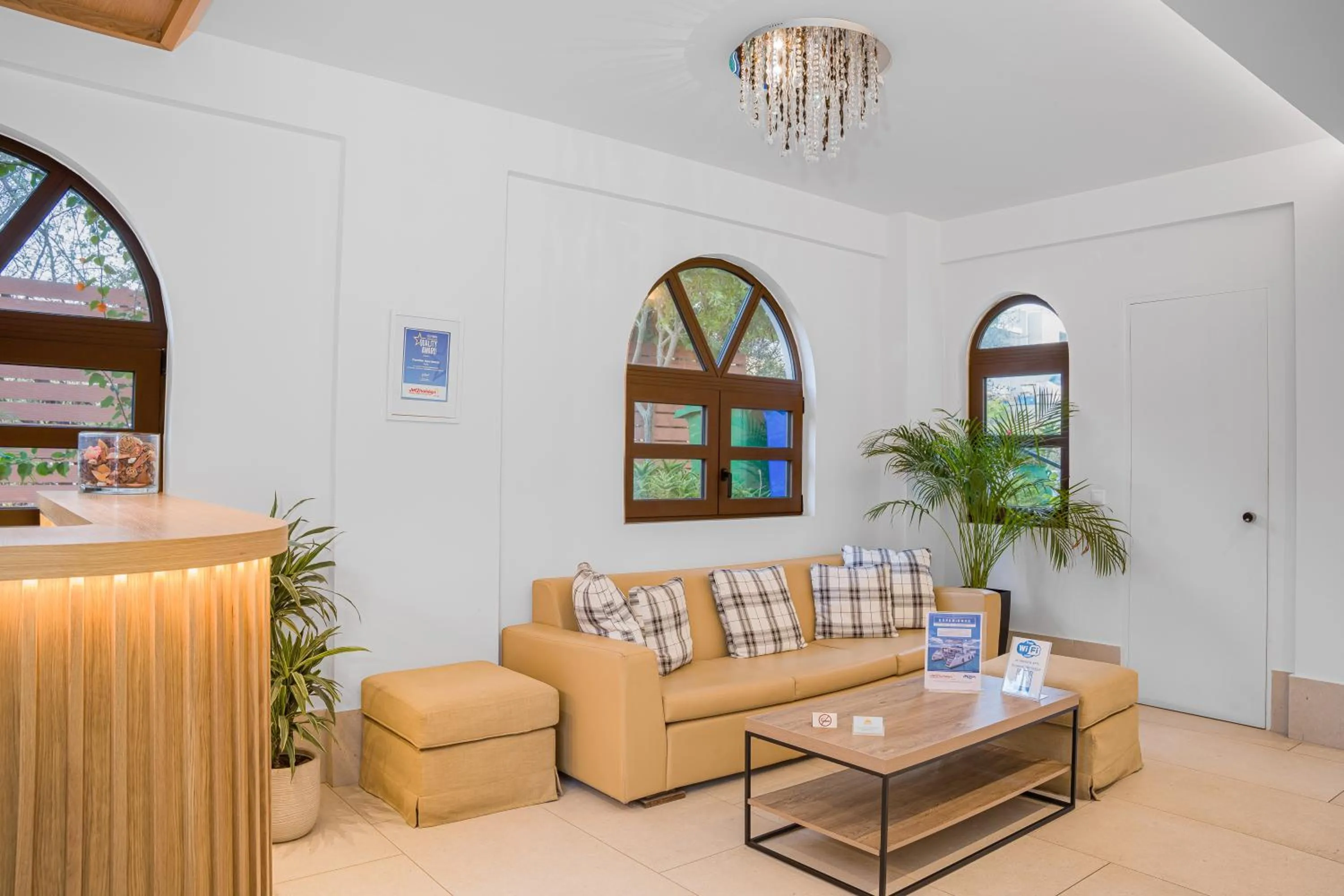 Lobby or reception in Paradise Hotel-Apartments