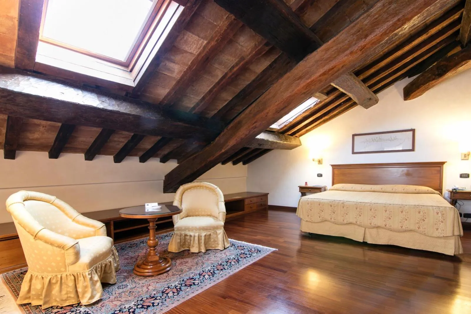 Photo of the whole room in Albergo Delle Notarie