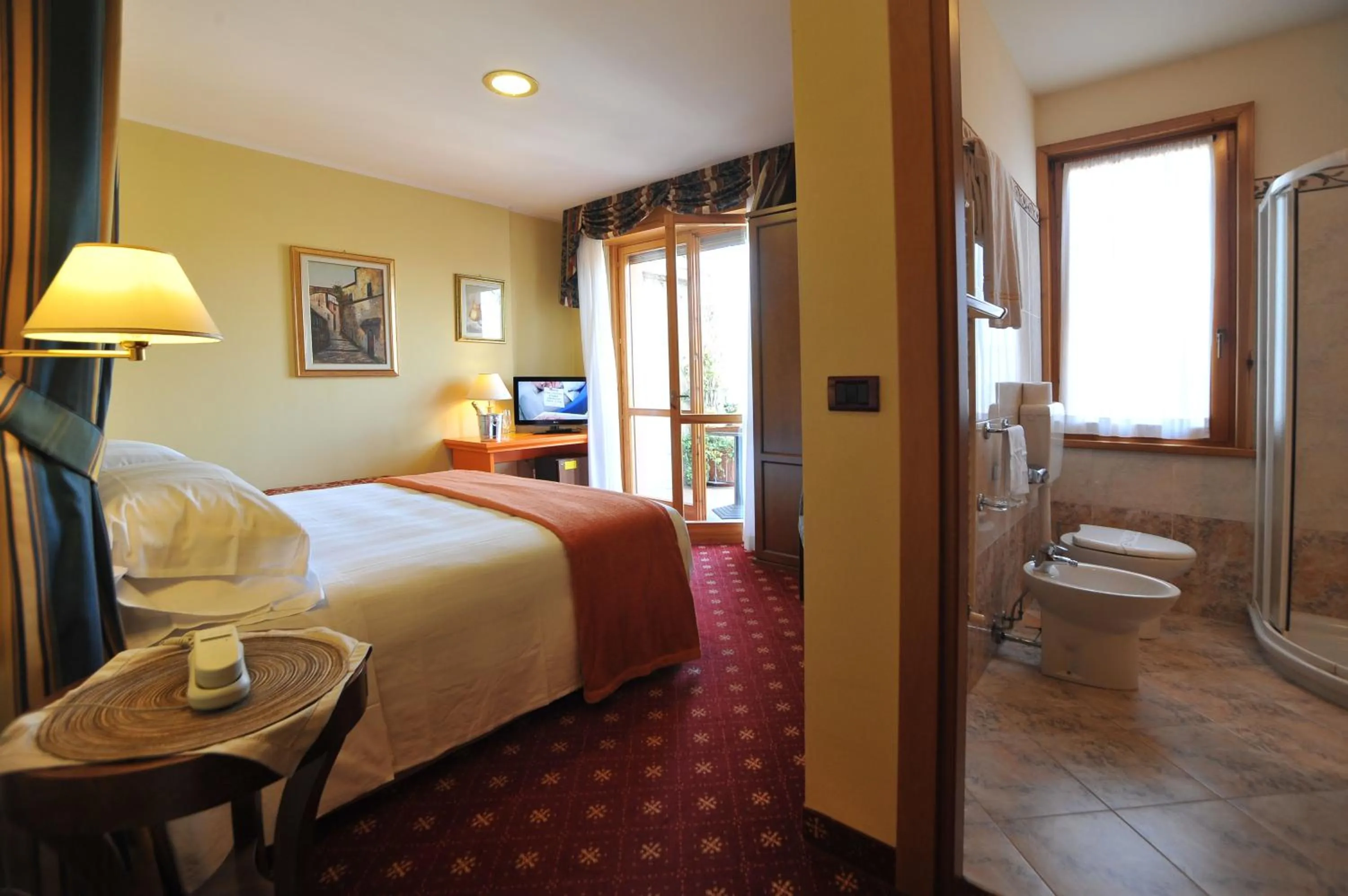 Photo of the whole room, Bed in Hotel Ferrari