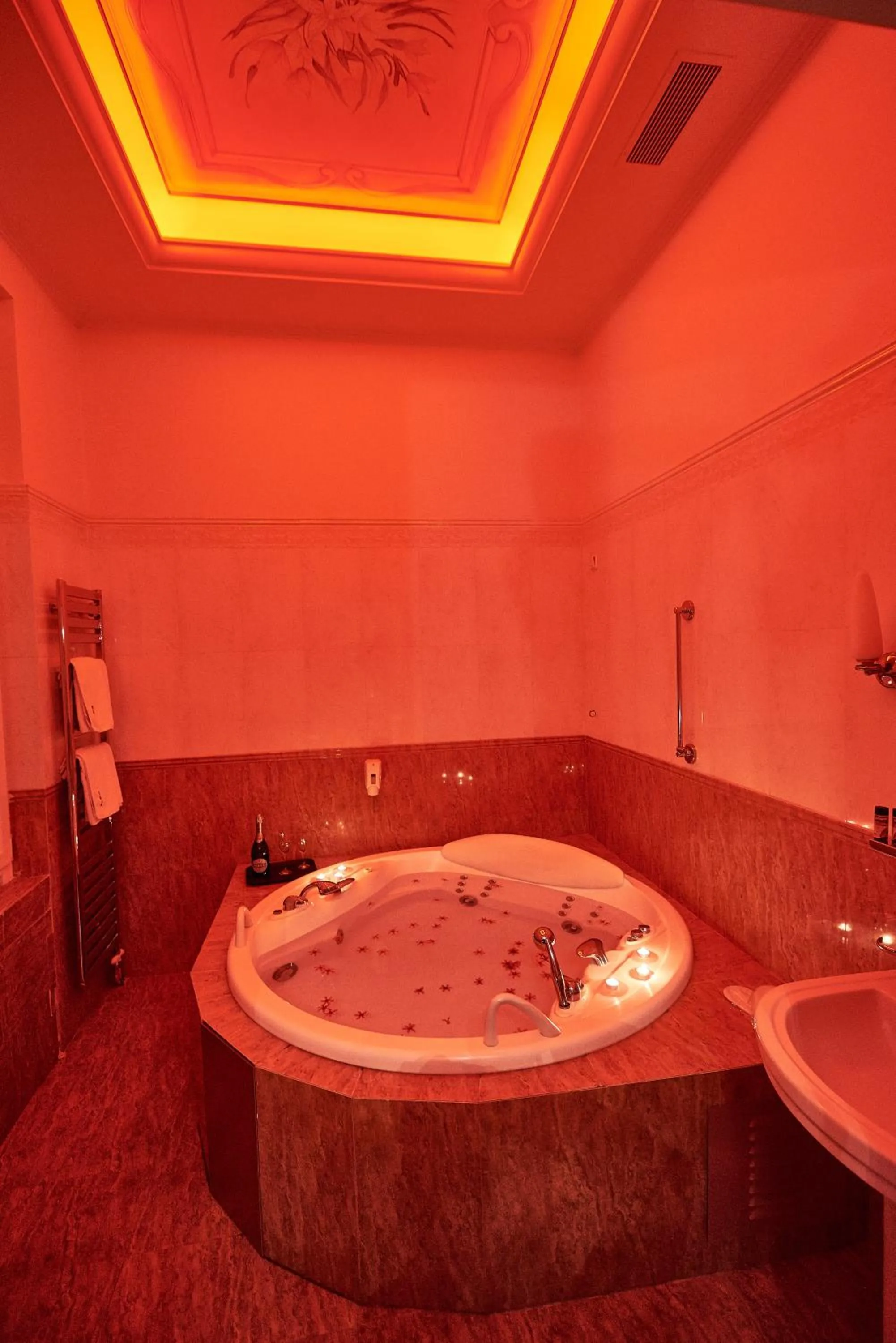 Hot Tub in Exis Hotel