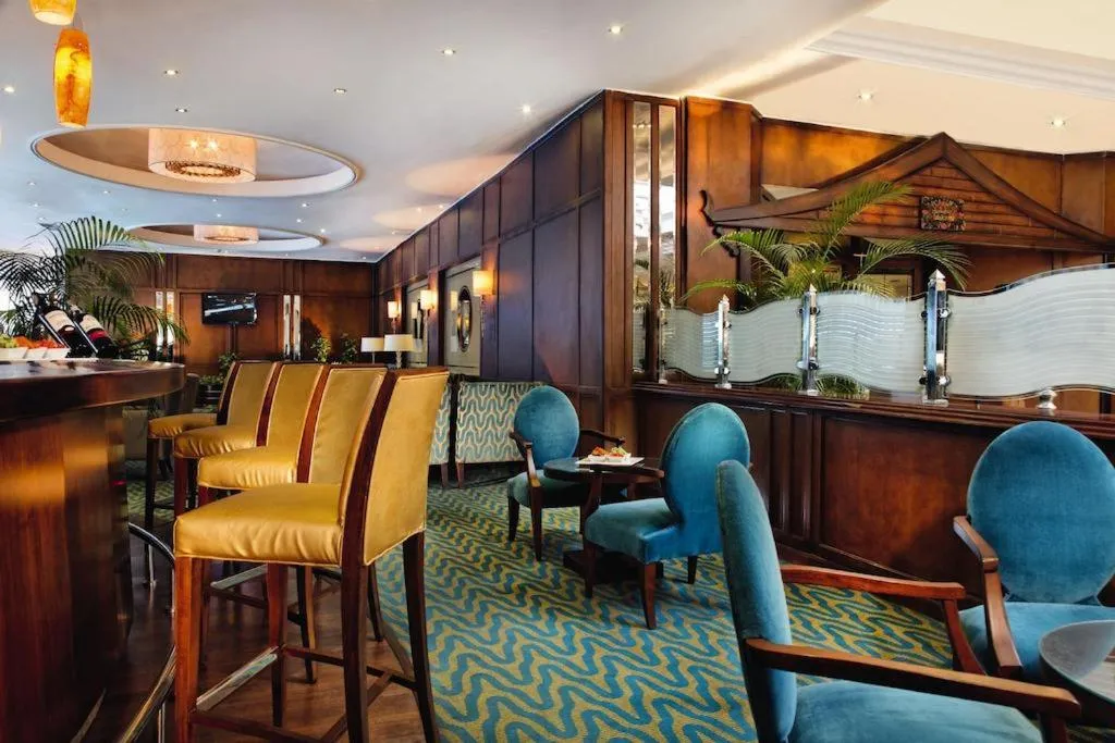 Lunch in Cairo Pyramids Hotel