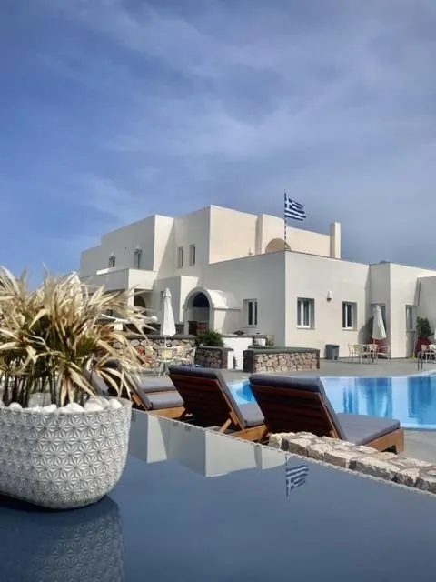 Property building in Babis Hotel