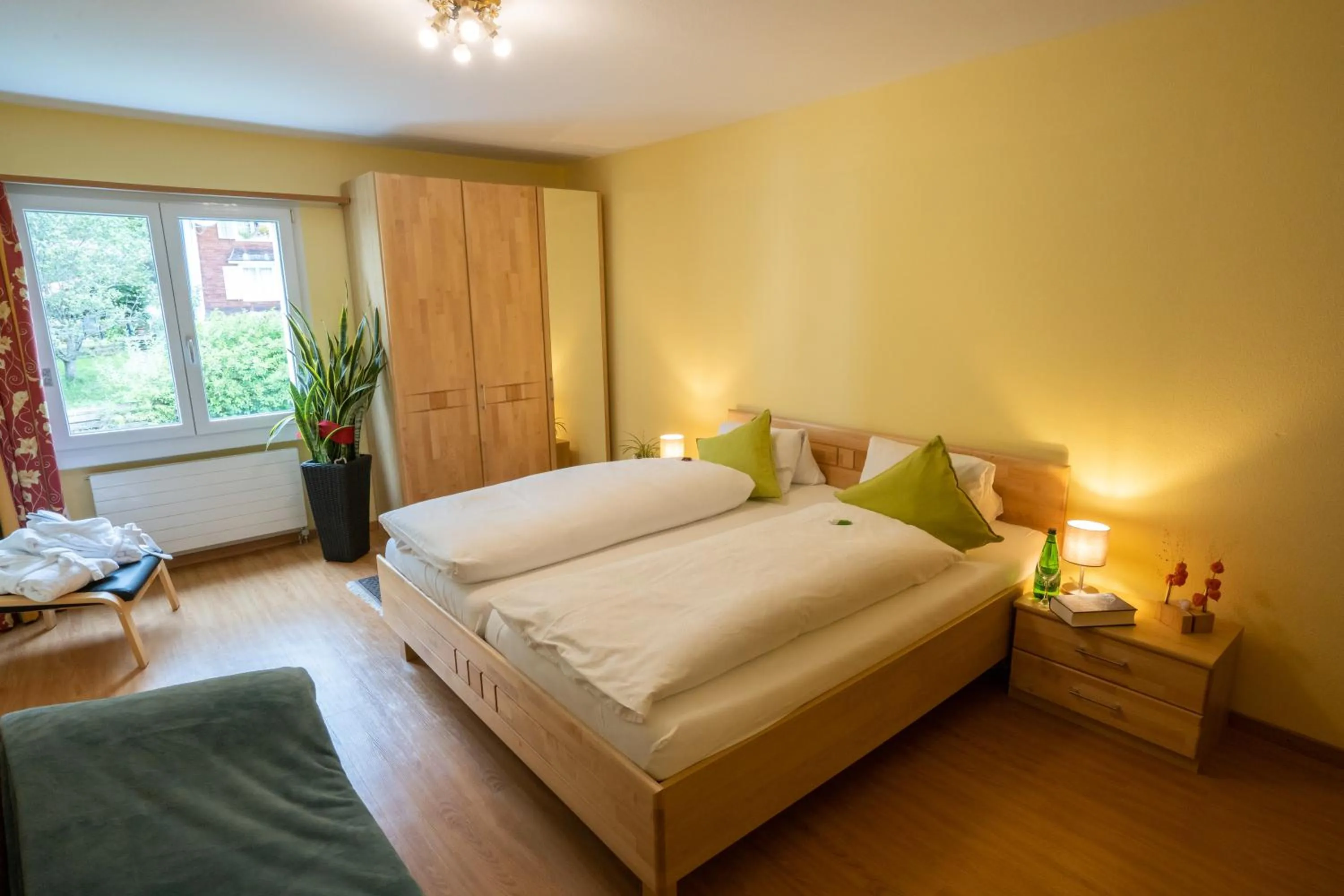 Bedroom, Bed in Hotel Sonne