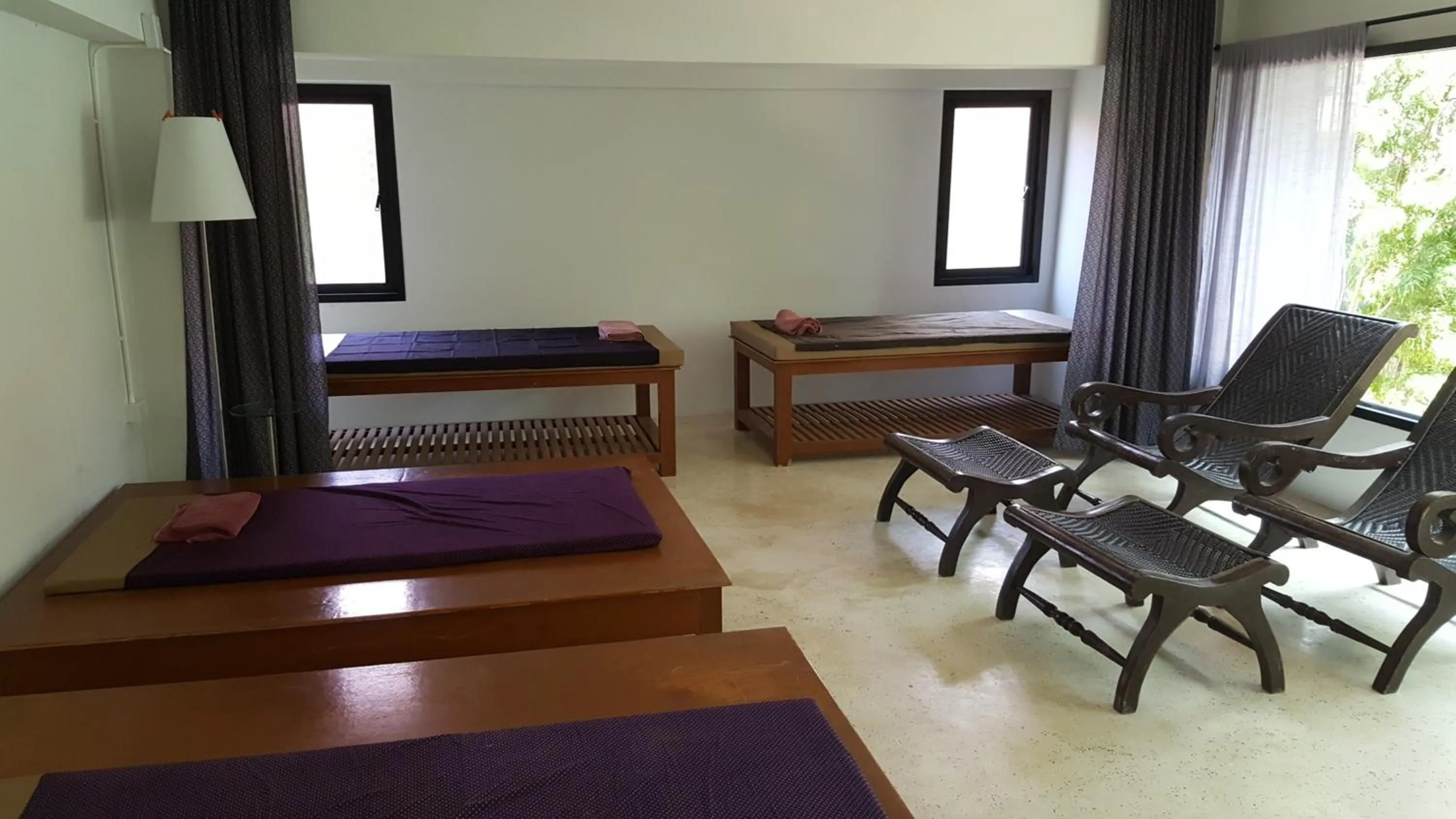 Massage, Bed in Tropicana Lanta Resort