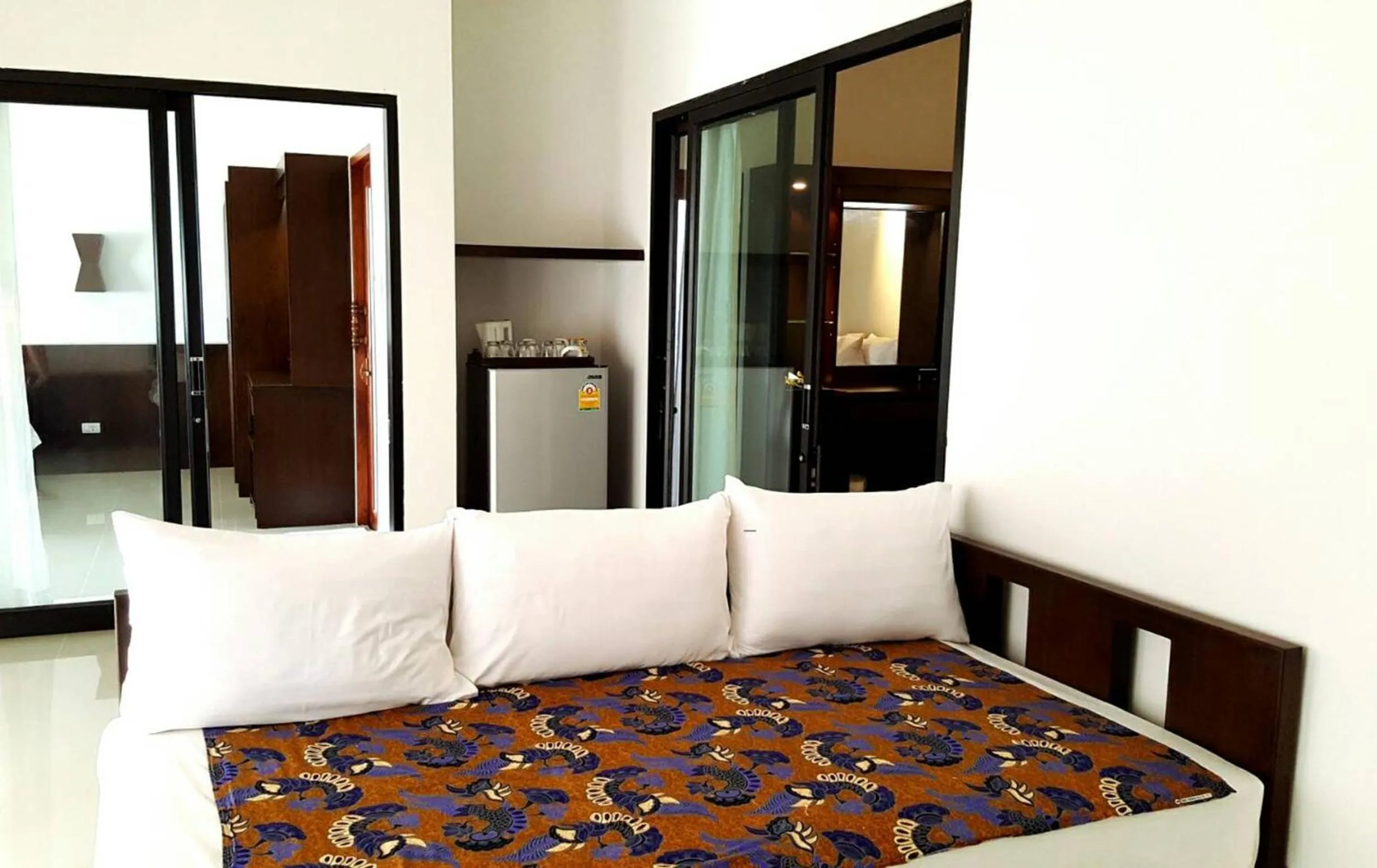 Coffee/tea facilities, Bed in Tropicana Lanta Resort