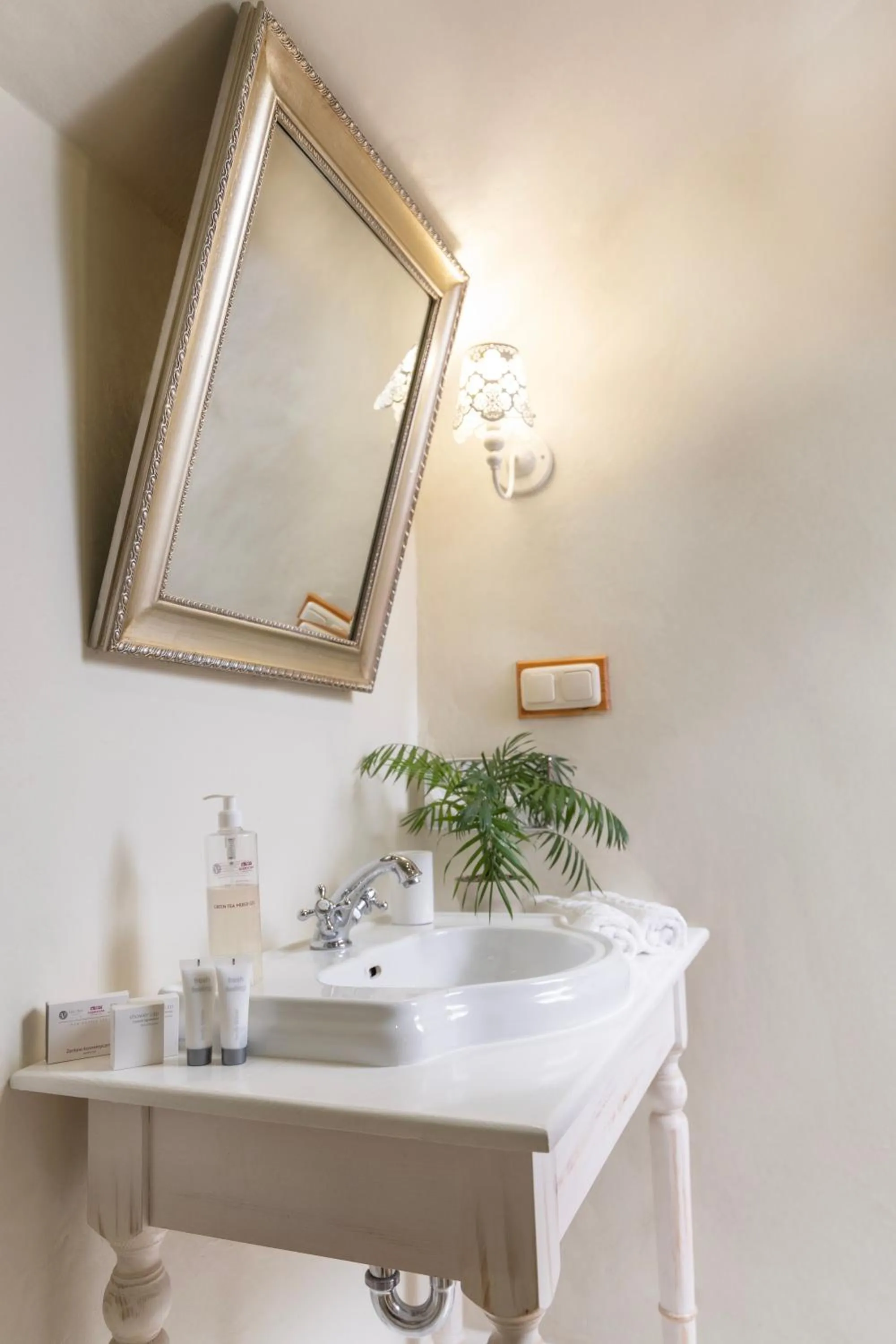 Bathroom in Hotel Głęboczek Vine Resort& Spa