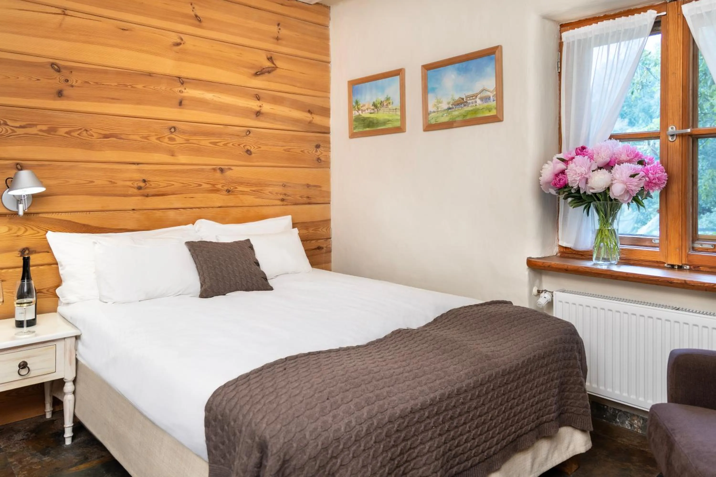 Bed in Hotel Głęboczek Vine Resort& Spa