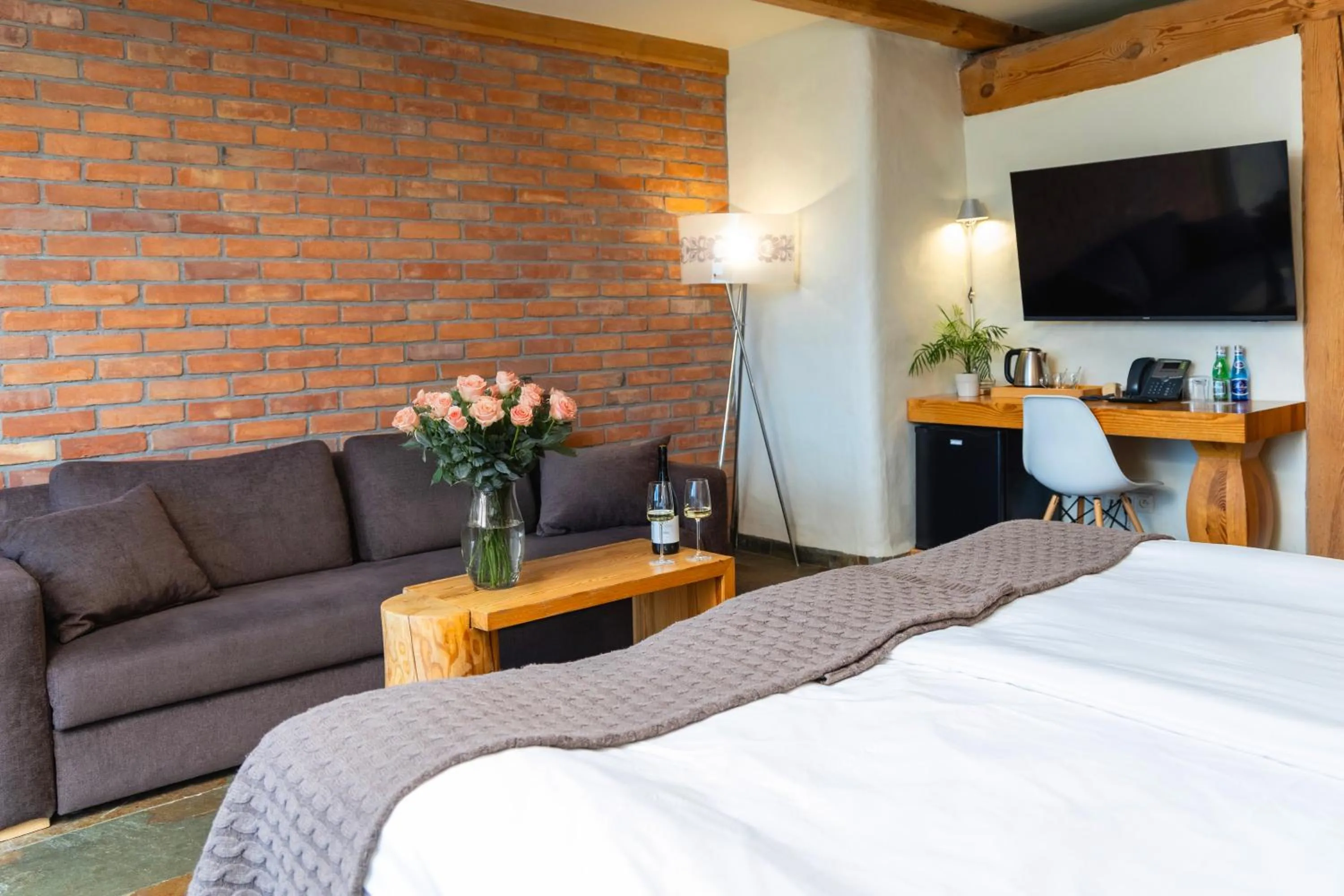 Photo of the whole room, Bed in Hotel Głęboczek Vine Resort& Spa