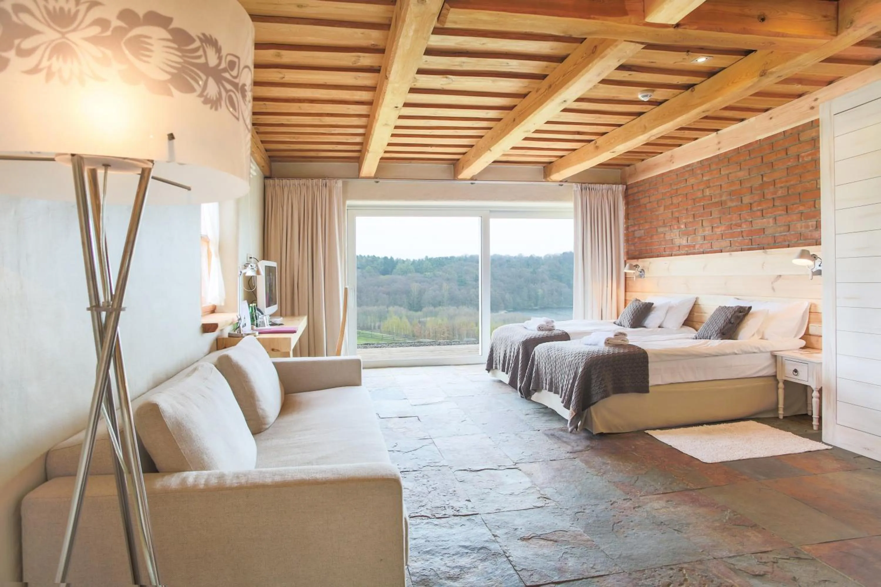 Photo of the whole room, Bed in Hotel Głęboczek Vine Resort& Spa