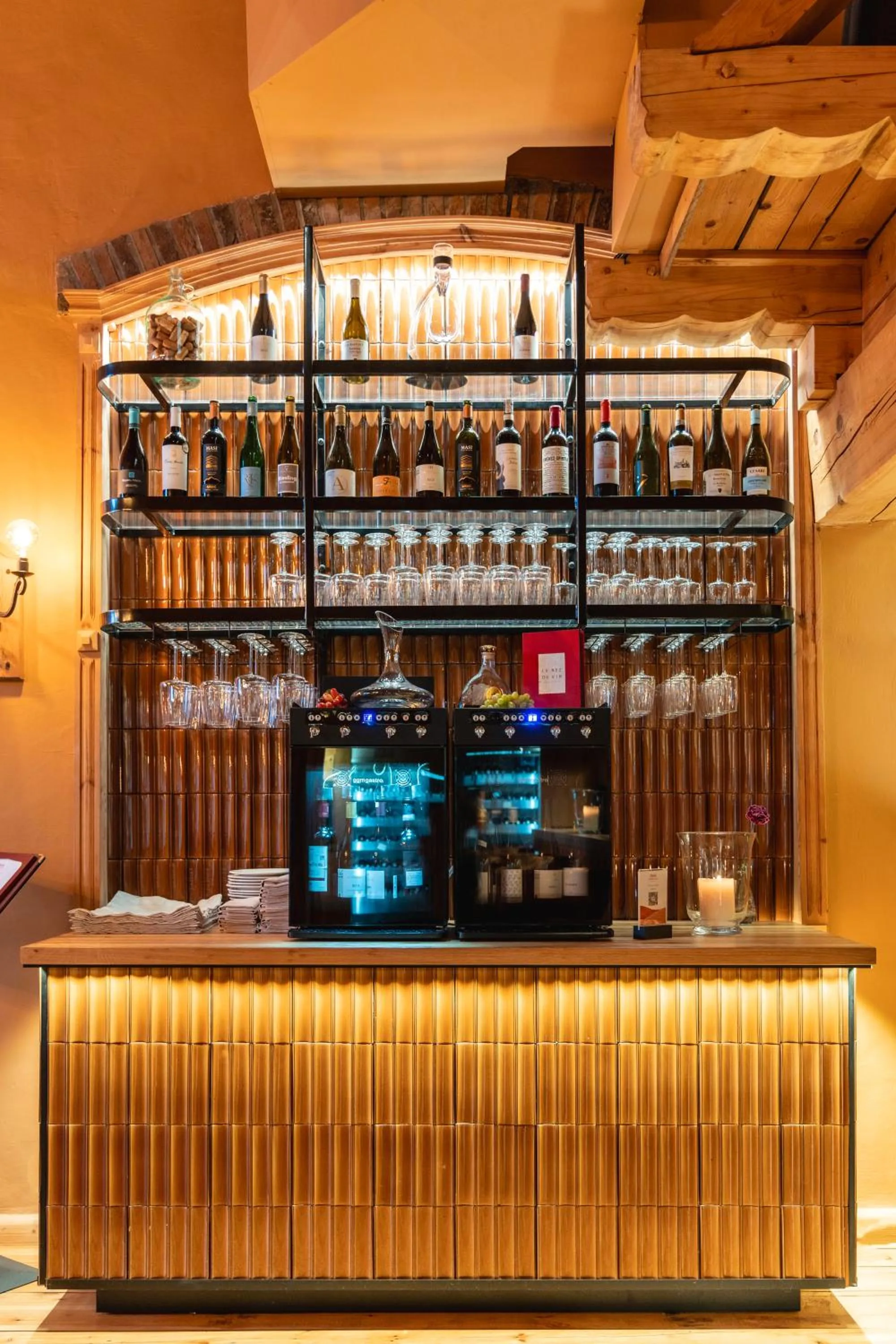 Lounge or bar in Hotel Głęboczek Vine Resort& Spa