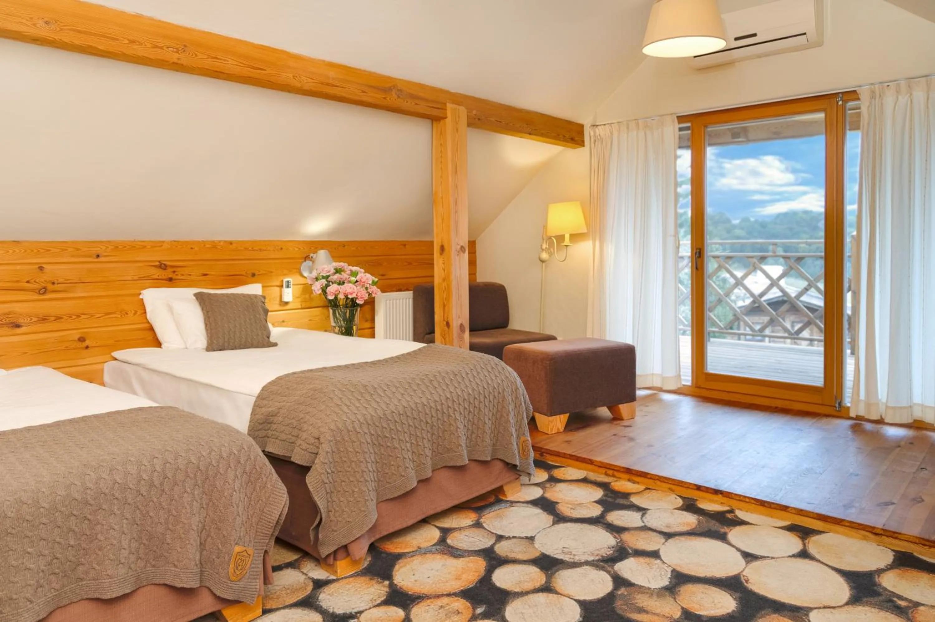 Photo of the whole room, Bed in Hotel Głęboczek Vine Resort& Spa