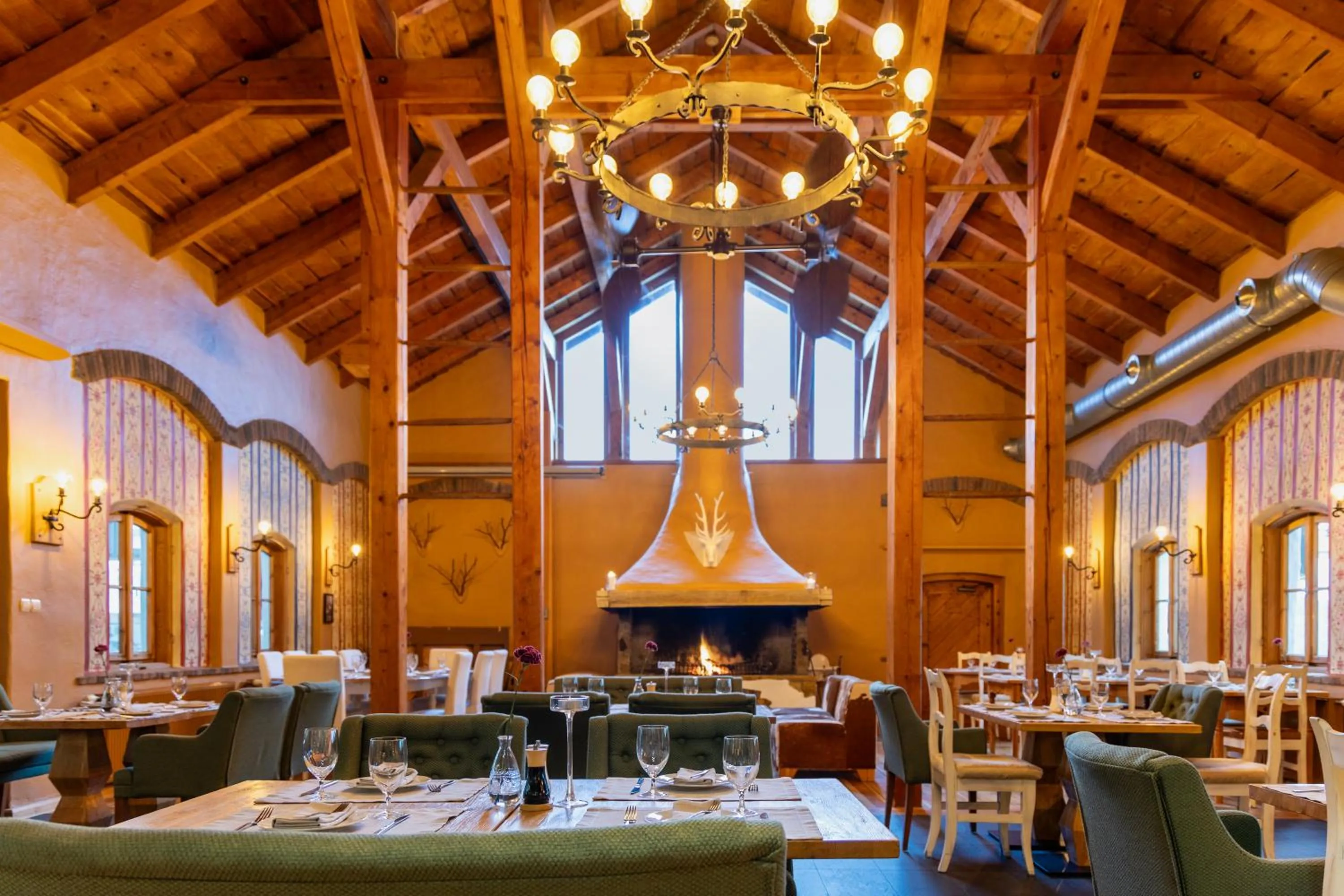 Restaurant/places to eat in Hotel Głęboczek Vine Resort& Spa