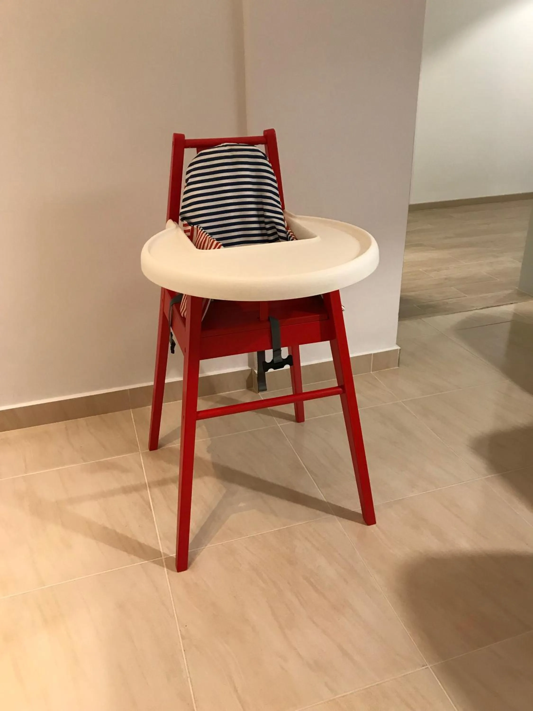 Area and facilities in Dina's House