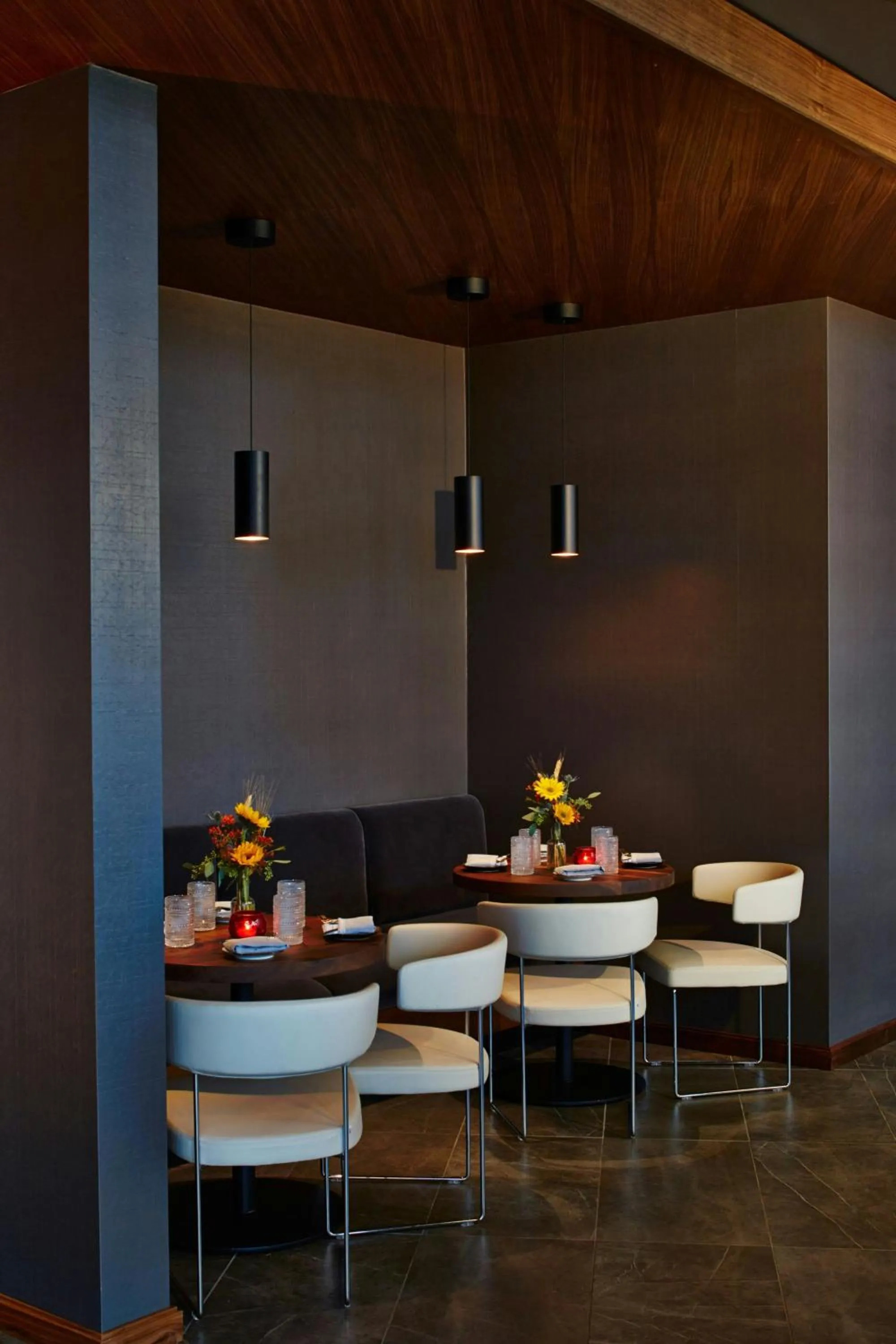 Restaurant/places to eat in AC Hotel Columbus Dublin