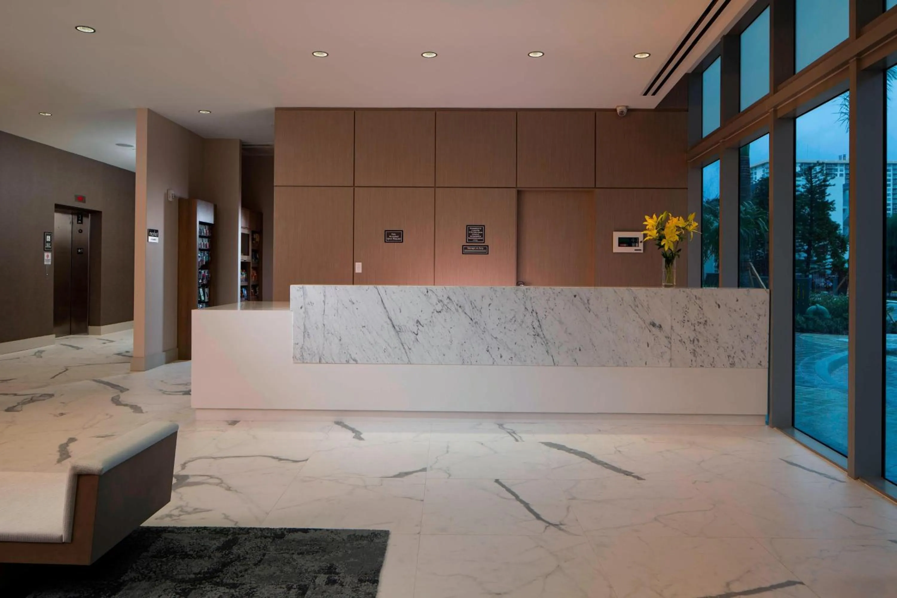 Lobby or reception in Residence Inn Miami Sunny Isles Beach