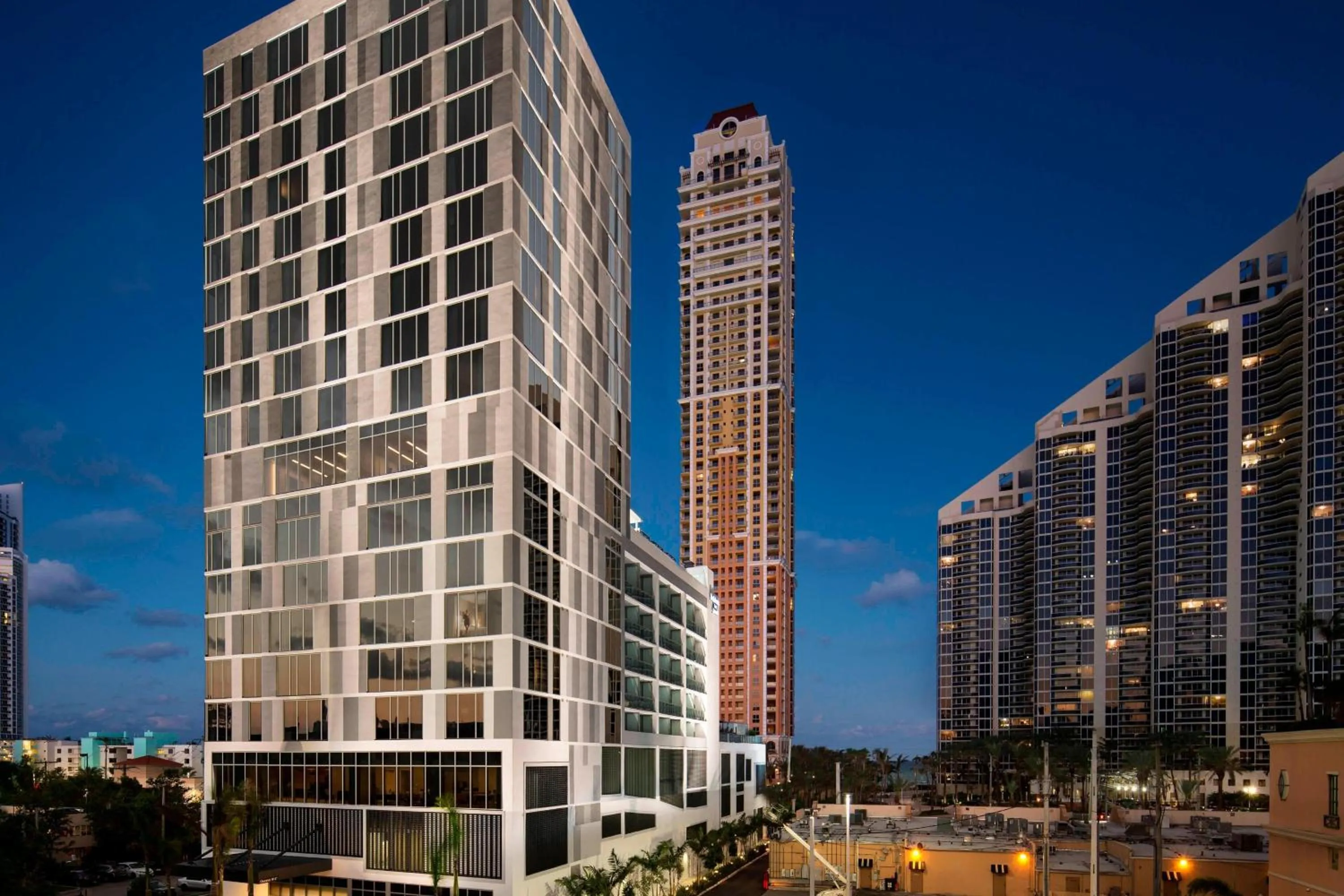 Property building in Residence Inn Miami Sunny Isles Beach