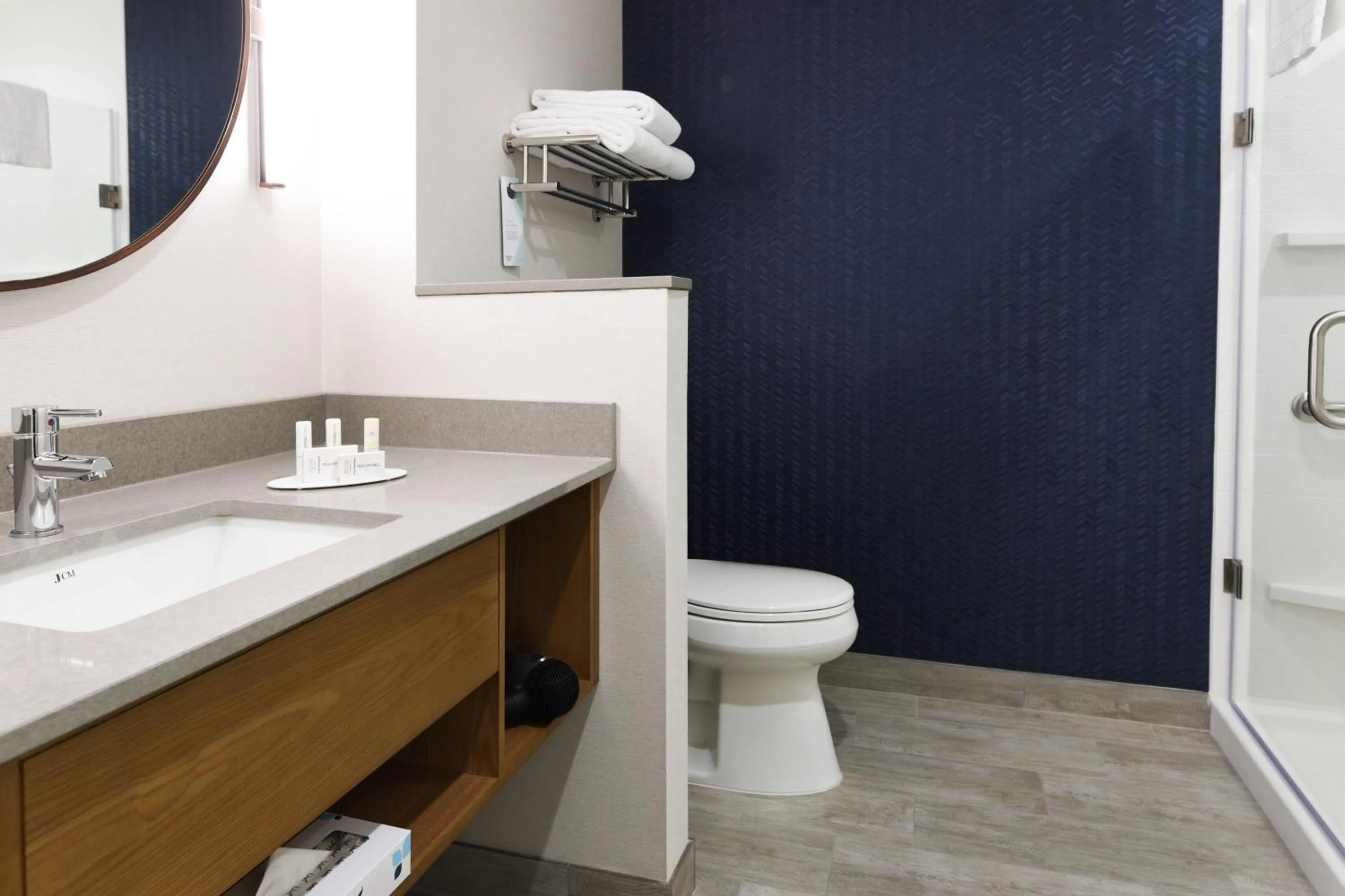 Bathroom in Fairfield Inn & Suites Ontario Rancho Cucamonga