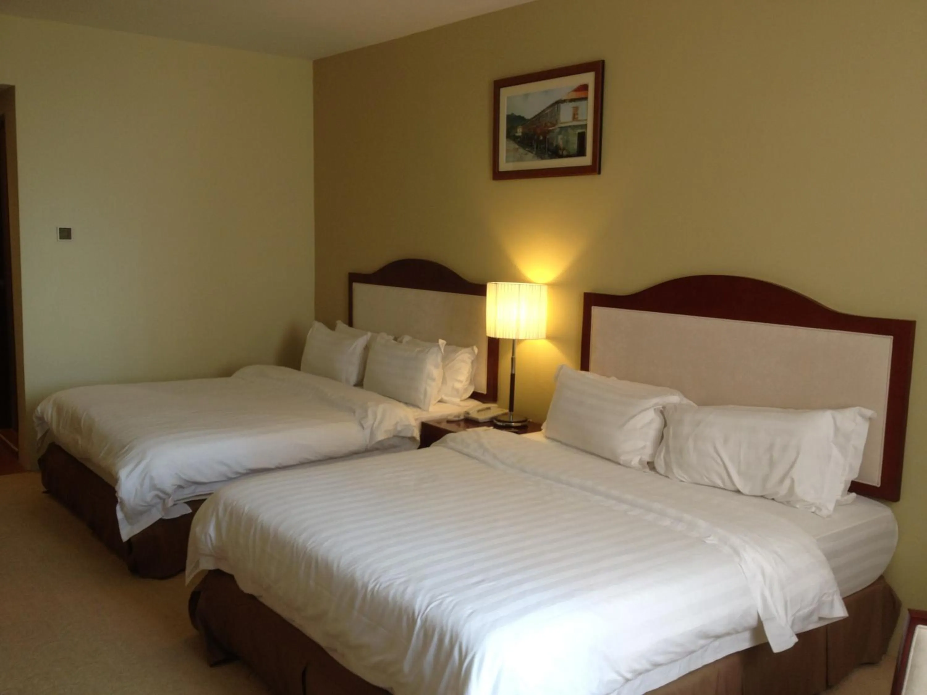 Bed in Gaya Centre Hotel